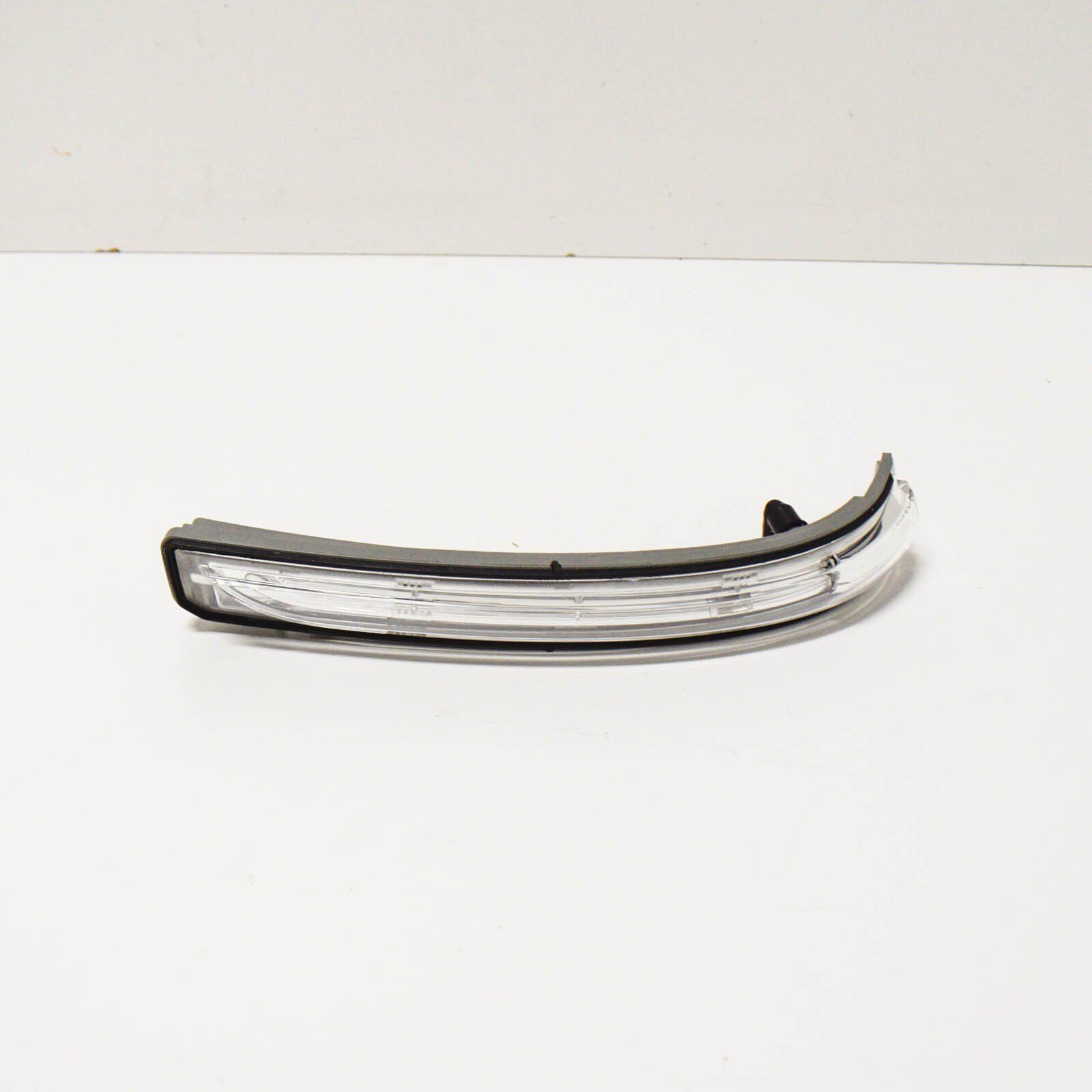 NEW MERCEDES BENZ A W169 LEFT MIRROR TURN SIGNAL A1698201121 ORIGINAL