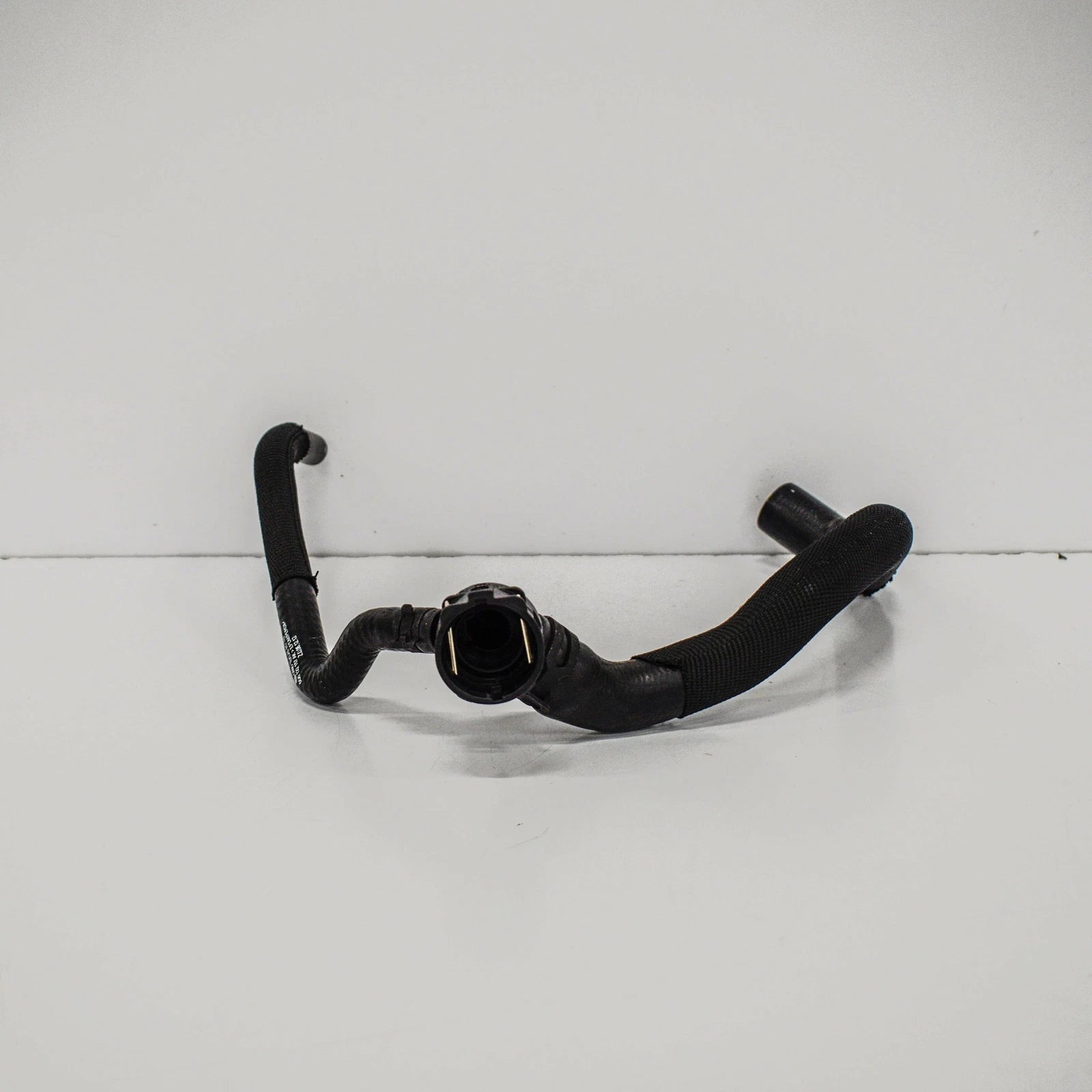 NEW AUDI A3 8V COOLANT PIPE HOSE 5Q0122157AK