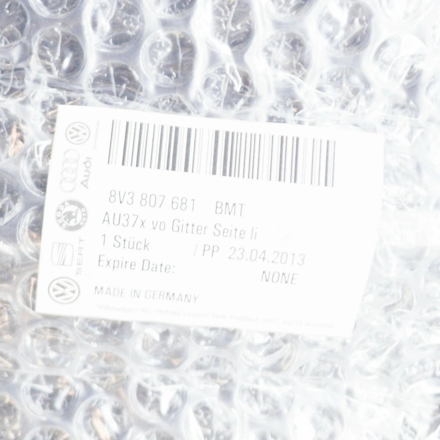 NEW AUDI A3 8PA FRONT BUMPER LEFT SIDE GRILLE 8V3807681 BMT 2013