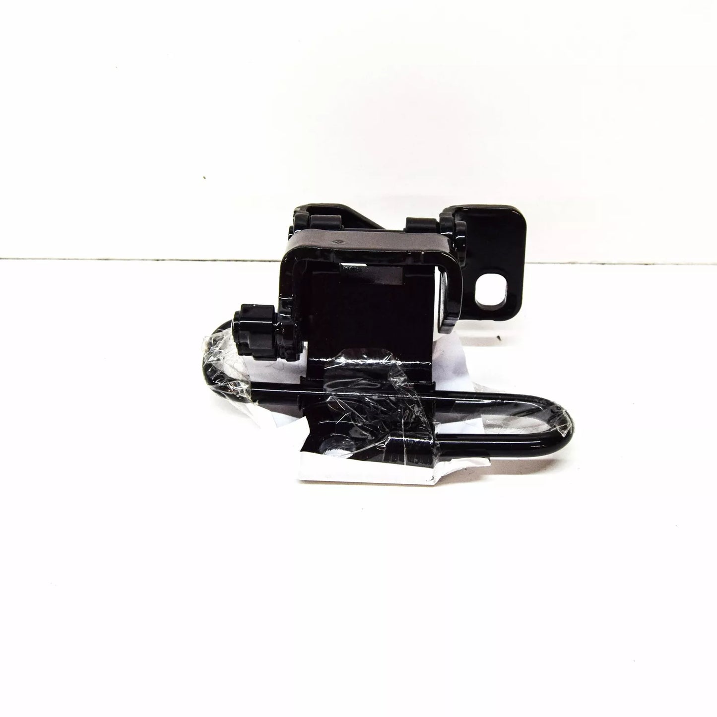 NEW VOLKSWAGEN GOLF MK5 FRONT RIGHT DOOR LOWER HINGE 1K0831412Q ORIGINAL