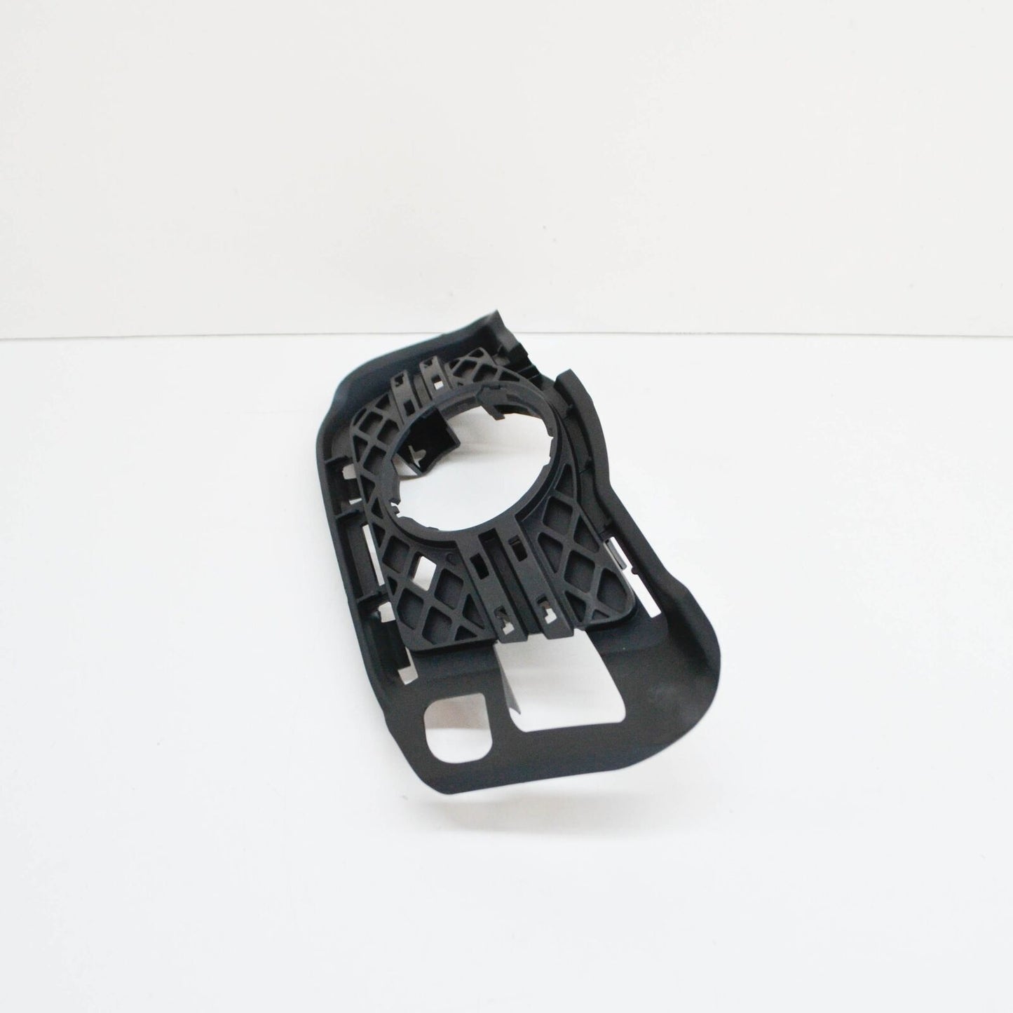 NEW MERCEDES-BENZ C-CLASS W204 FRONT LEFT GRILL A2048852223 ORIGINAL