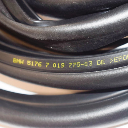 NEW BMW F01 F02 F03 F04 HYBRID HOOD SEALS REAR HOOD SEAL 51767019775 7019775