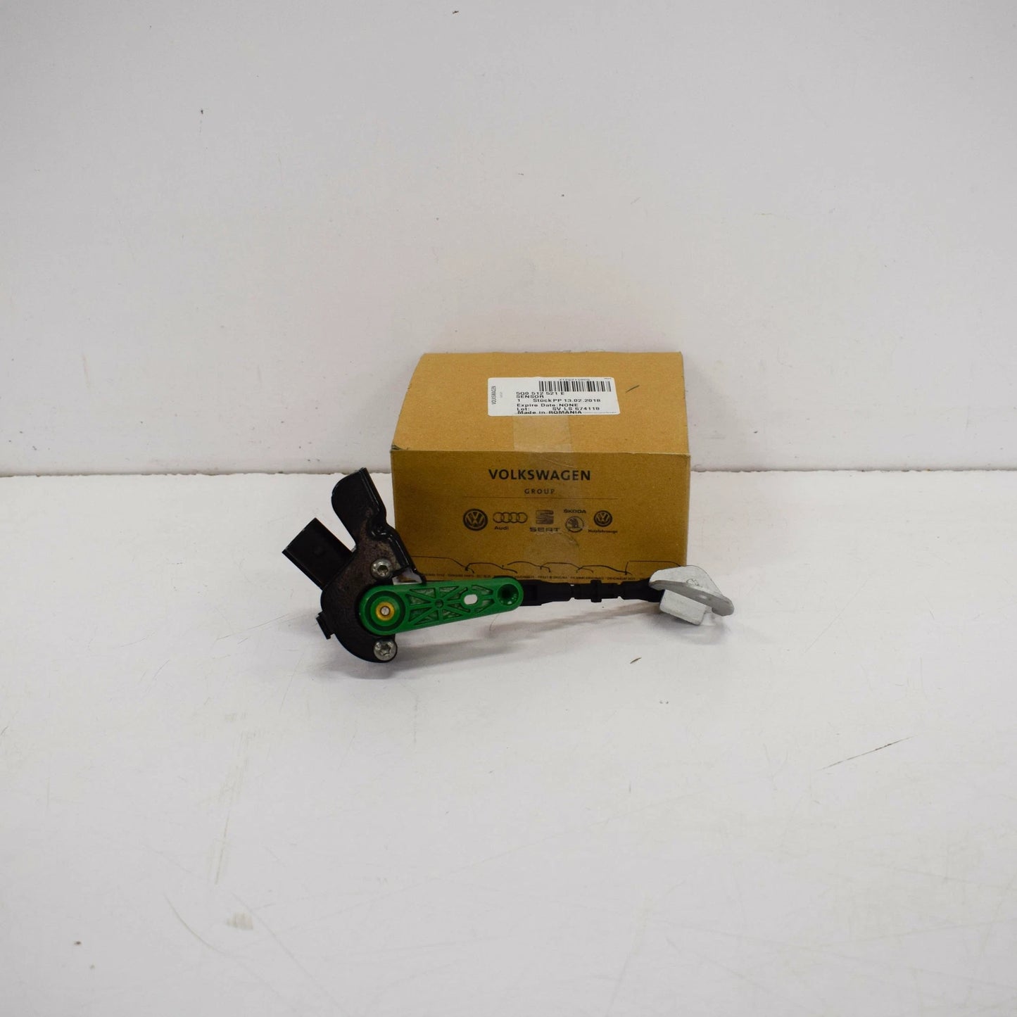 NEW AUDI A3 8V REAR LEFT HEIGHT LEVEL SENSOR 5Q0512521E ORIGINAL