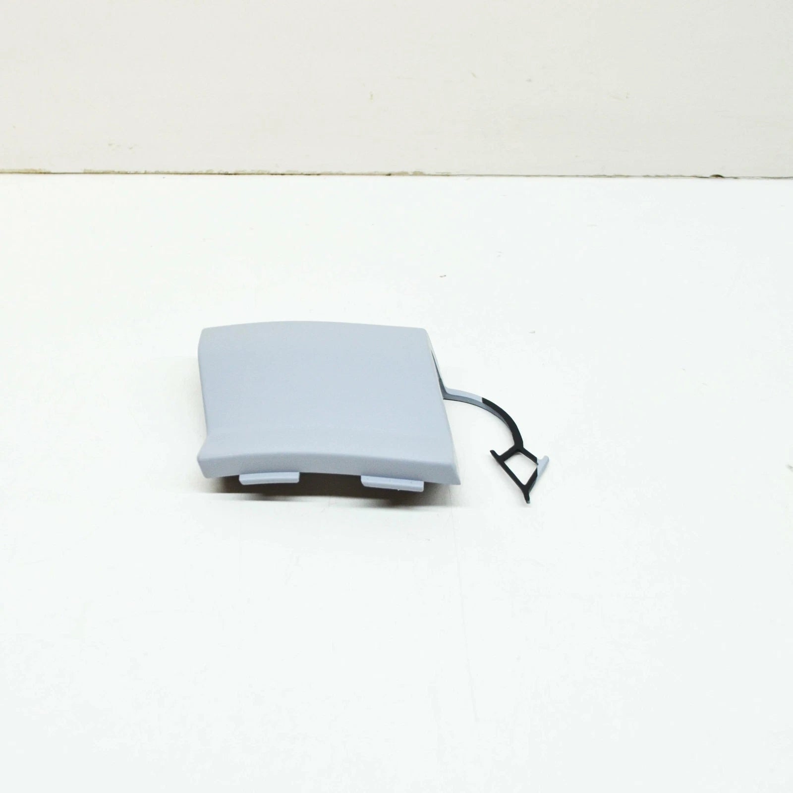 NEW VOLKSWAGEN TRANSPORTER T6 FRONT BUMPER TOW EYE COVER 7E5807241GRU