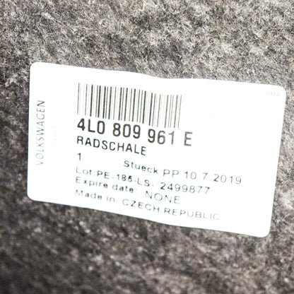 NEW AUDI Q7 4L FRONT LEFT FENDER LINER SPLASH GUARD 4L0809961E ORIGINAL