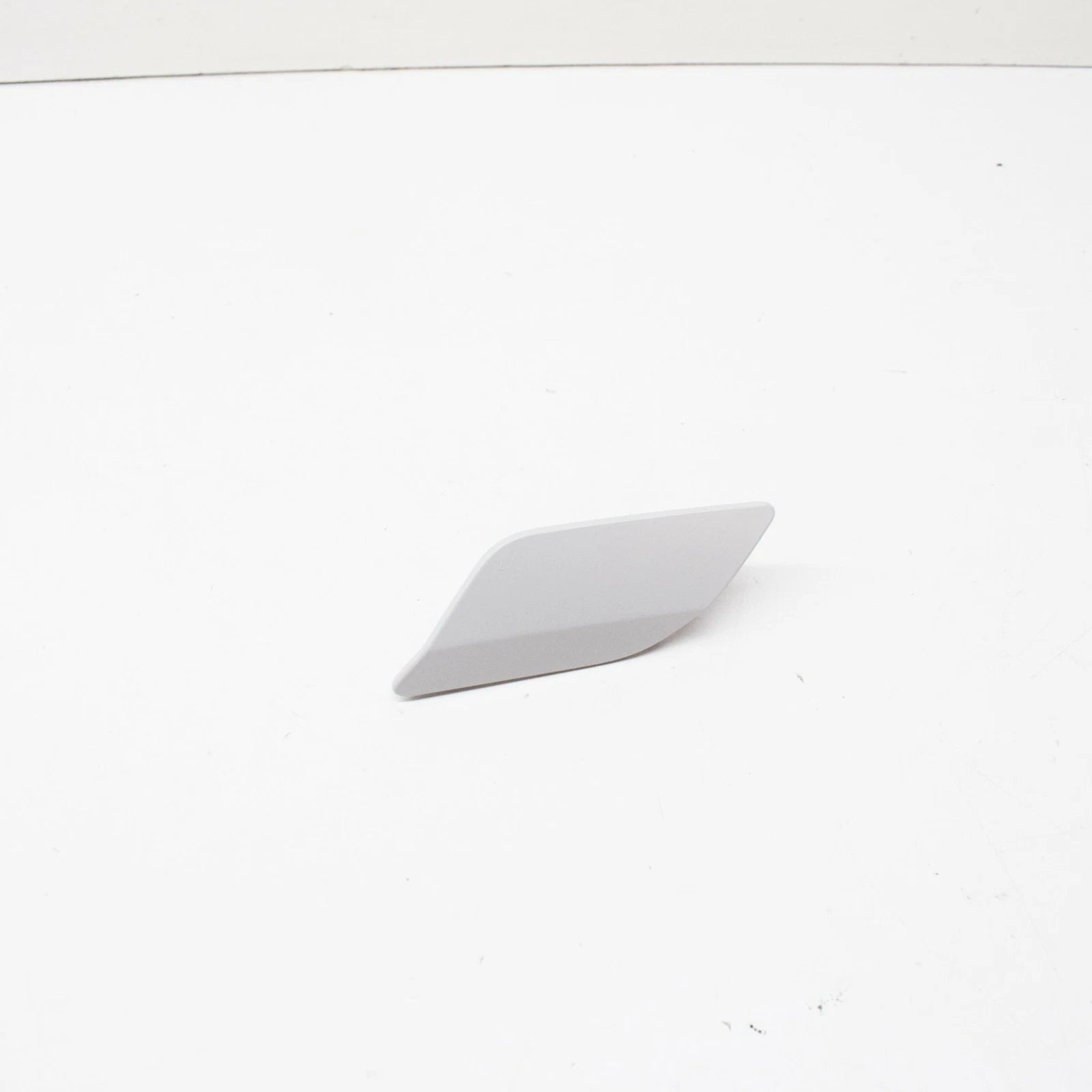 NEW VOLKSWAGEN TOURAN 1T LEFT HEADLIGHT WASHER COVER 1T0955109BGRU