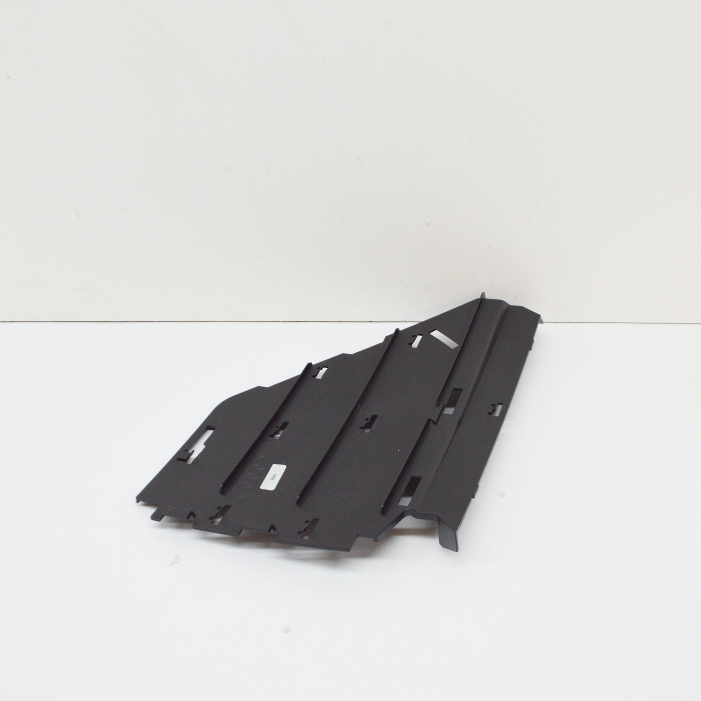 NEW AUDI Q2 FRONT BUMPER LEFT END CAP 81A807151B9B9 ORIGINAL