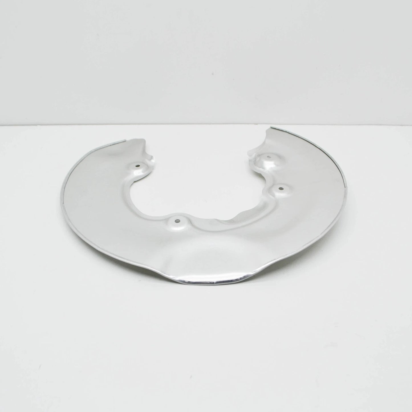 NEW BMW 3 G20 REAR RIGHT BRAKE DISC PROTECTION 34206871342 6871342 ORIGINAL