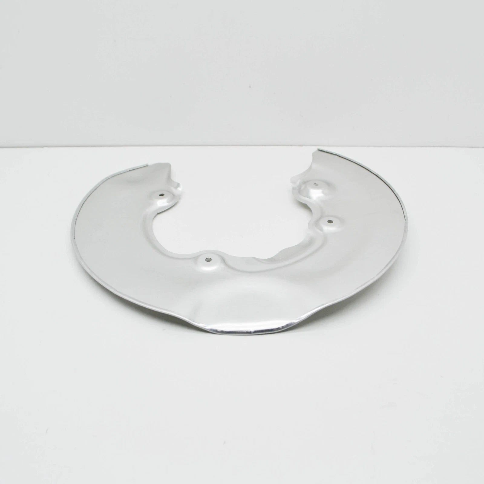 NEW BMW 3 G20 REAR RIGHT BRAKE DISC PROTECTION 34206871342 6871342 ORIGINAL