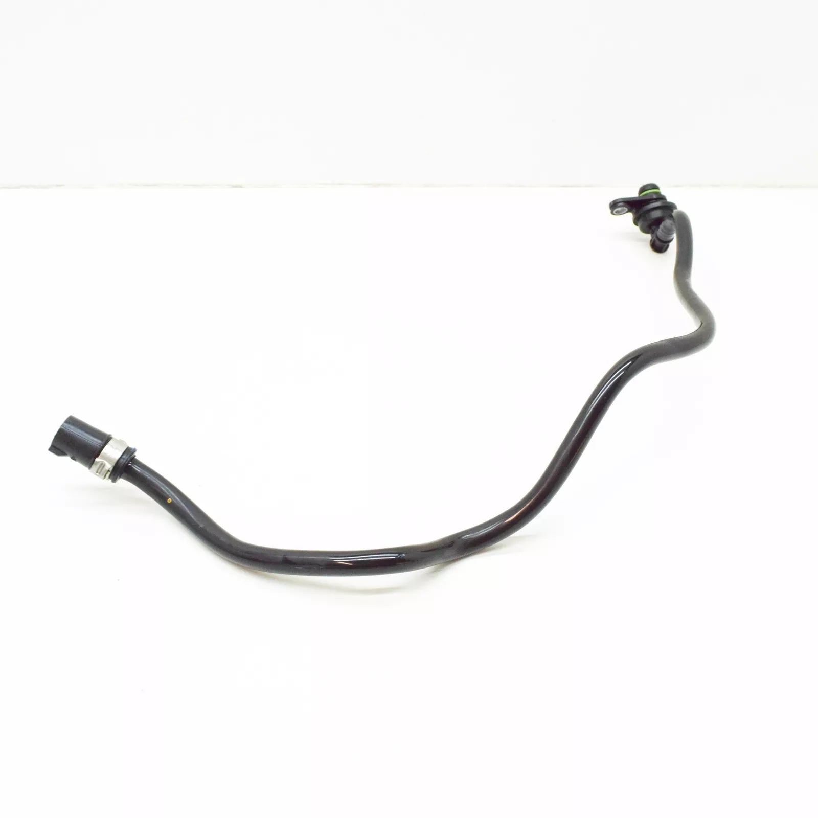 NEW MERCEDES-BENZ GLC X253 CRANKCASE VENT LINE A2740182300 ORIGINAL