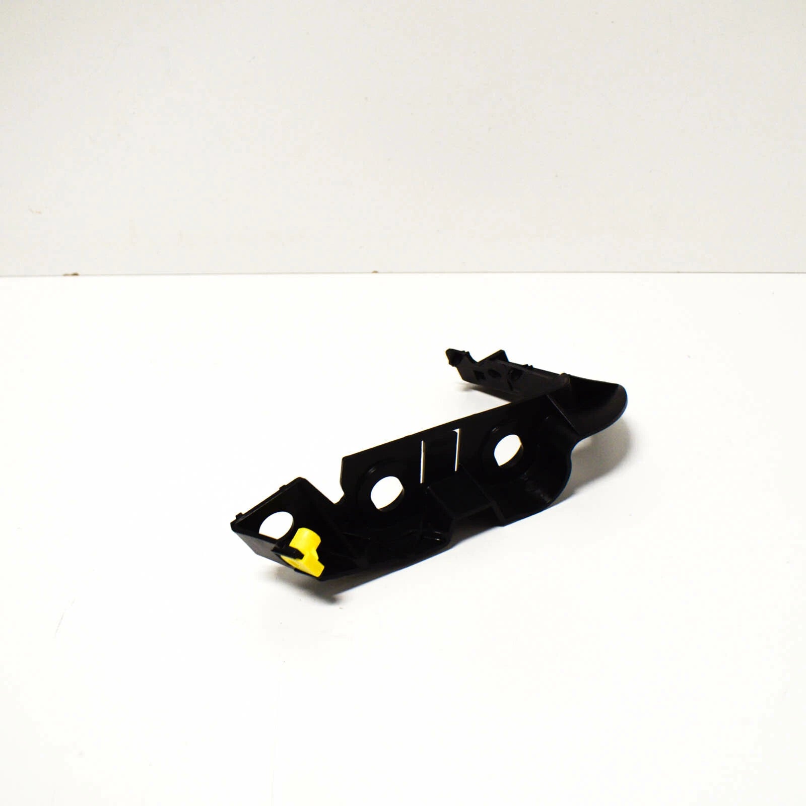 NEW AUDI A5 8W6 FRONT RIGHT UPPER BUMPER GUIDE 8W6807284 ORIGINAL