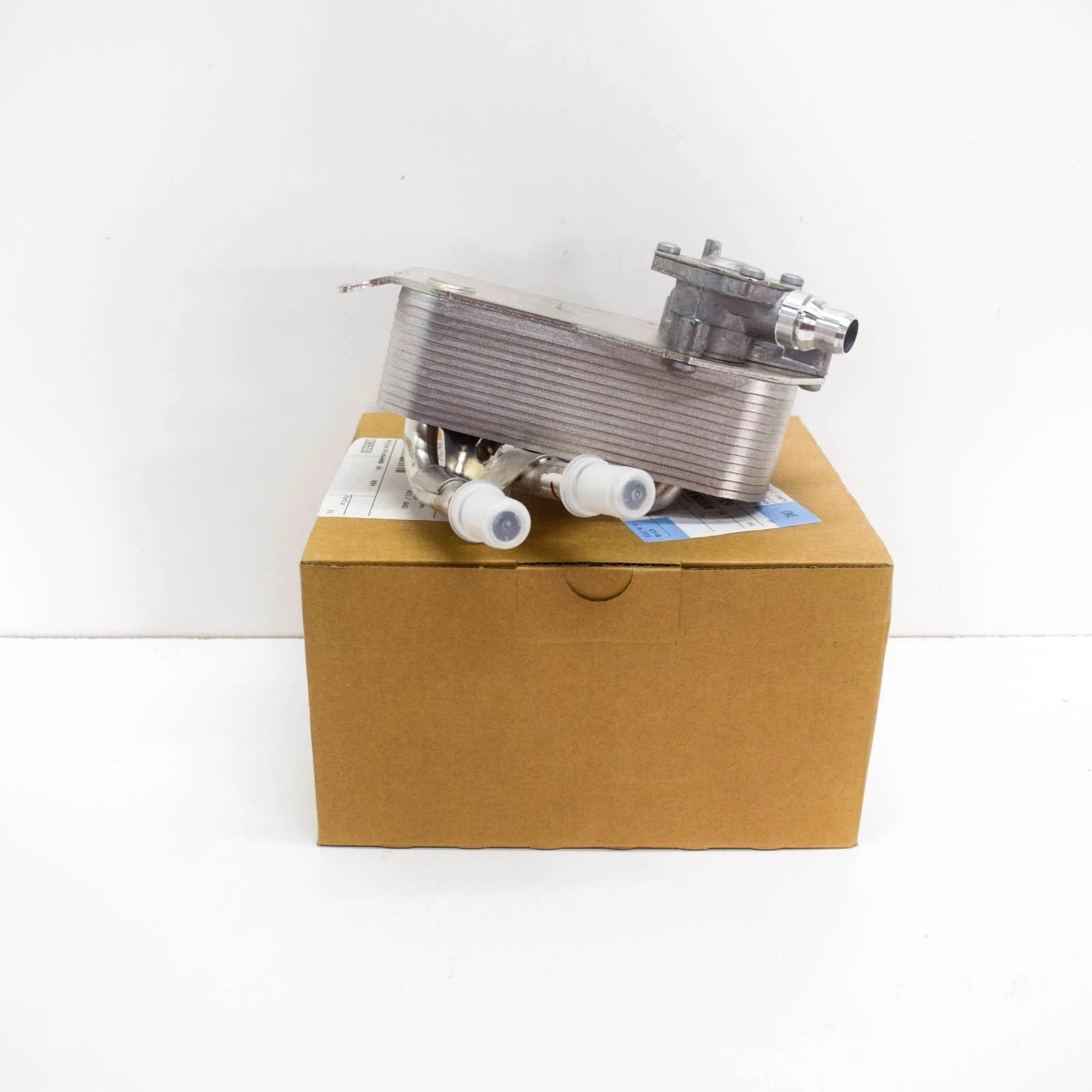 NEW BMW 1 CONVERTIBLE E88 OIL COOLER HEAT EXCHANGER 7536929 17217536929 ORIGINAL