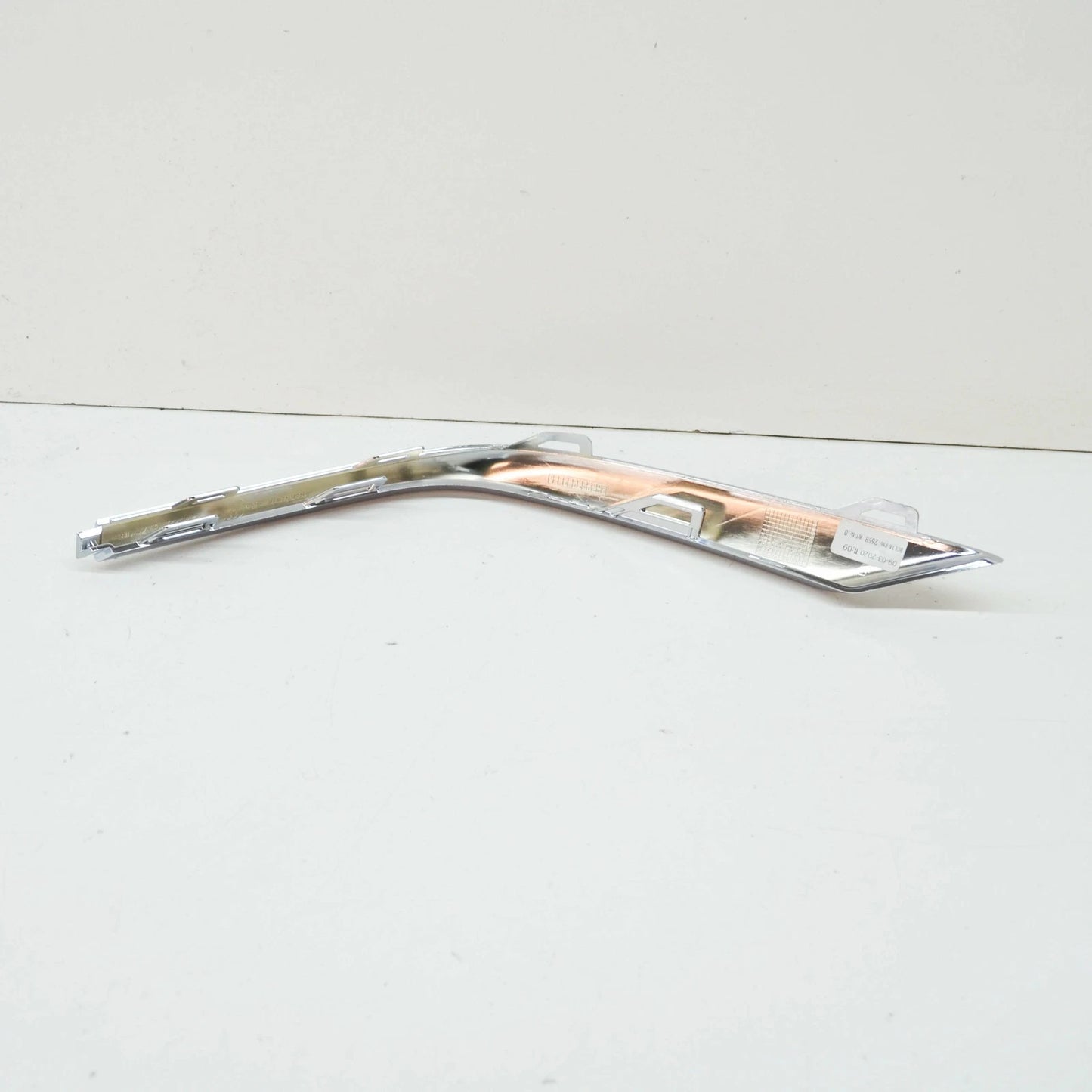 NEW AUDI A5 SPORTBACK 8W6 REAR LEFT BUMPER CHROME MOLDING 8W6853257A3Q7