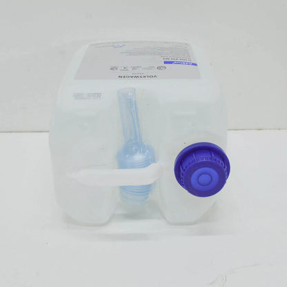NEW VOLKSWAGEN AD BLUE 5 LITER EMISSION FLUID G052910M3 ORIGINAL