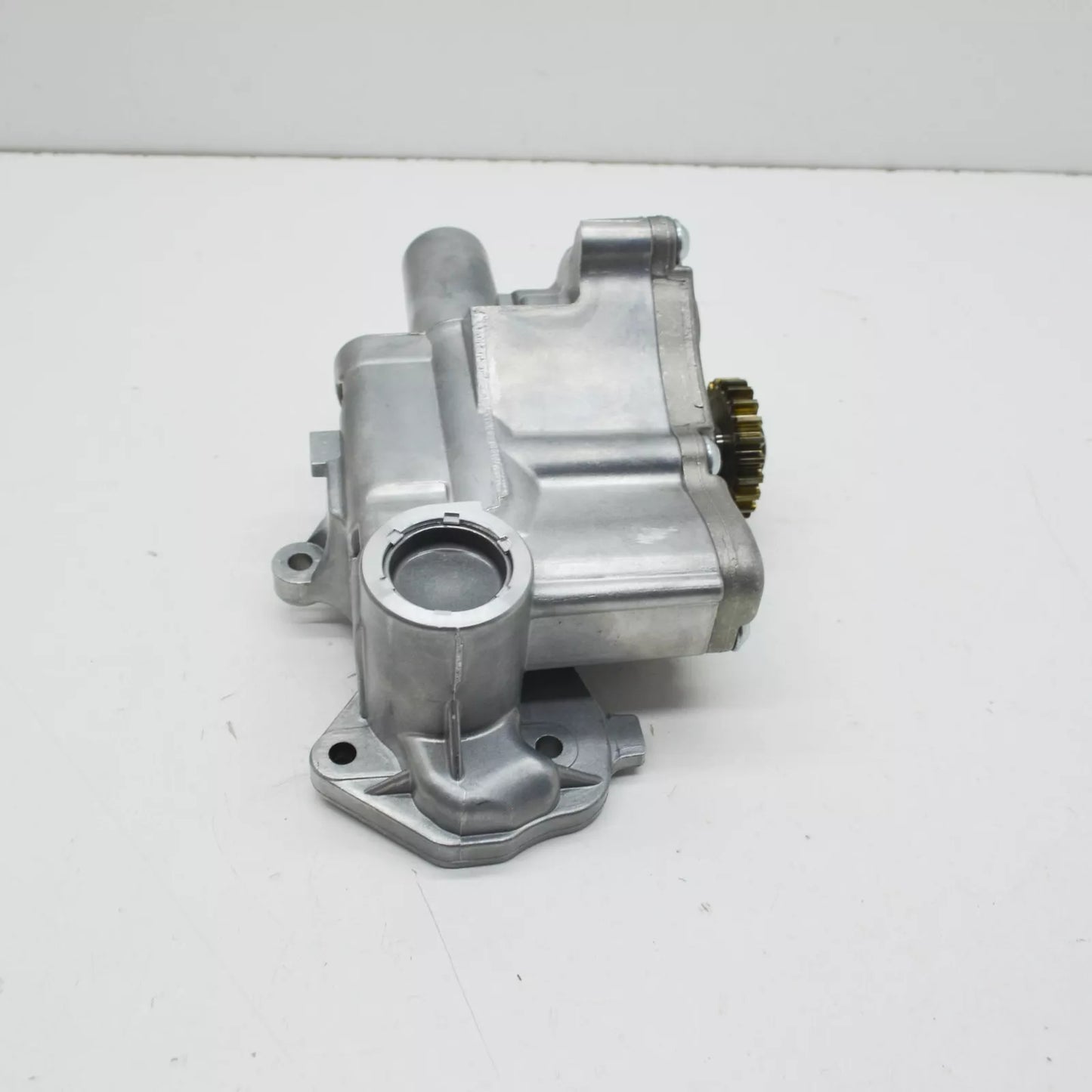 NEW VOLKSWAGEN TIGUAN MK1 ENGINE OIL PUMP 06J115105AG ORIGINAL