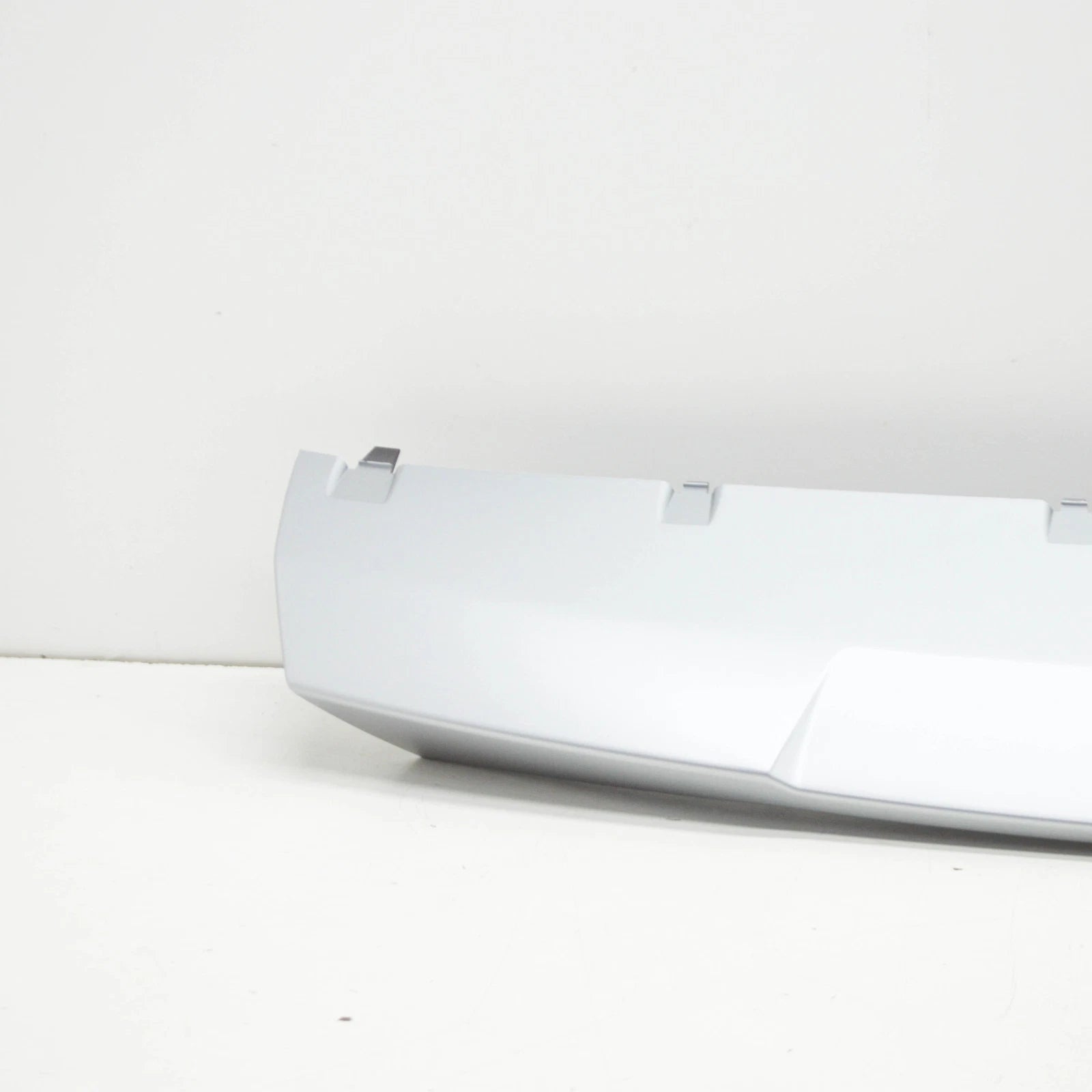 NEW BMW X1 F48 FRONT BUMPER TRIM 51117954213 ORIGINAL