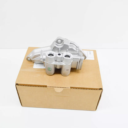 NEW BMW X3 E83 OIL COOLER THERMOSTAT HOUSING 11427577284 7577284 ORIGINAL