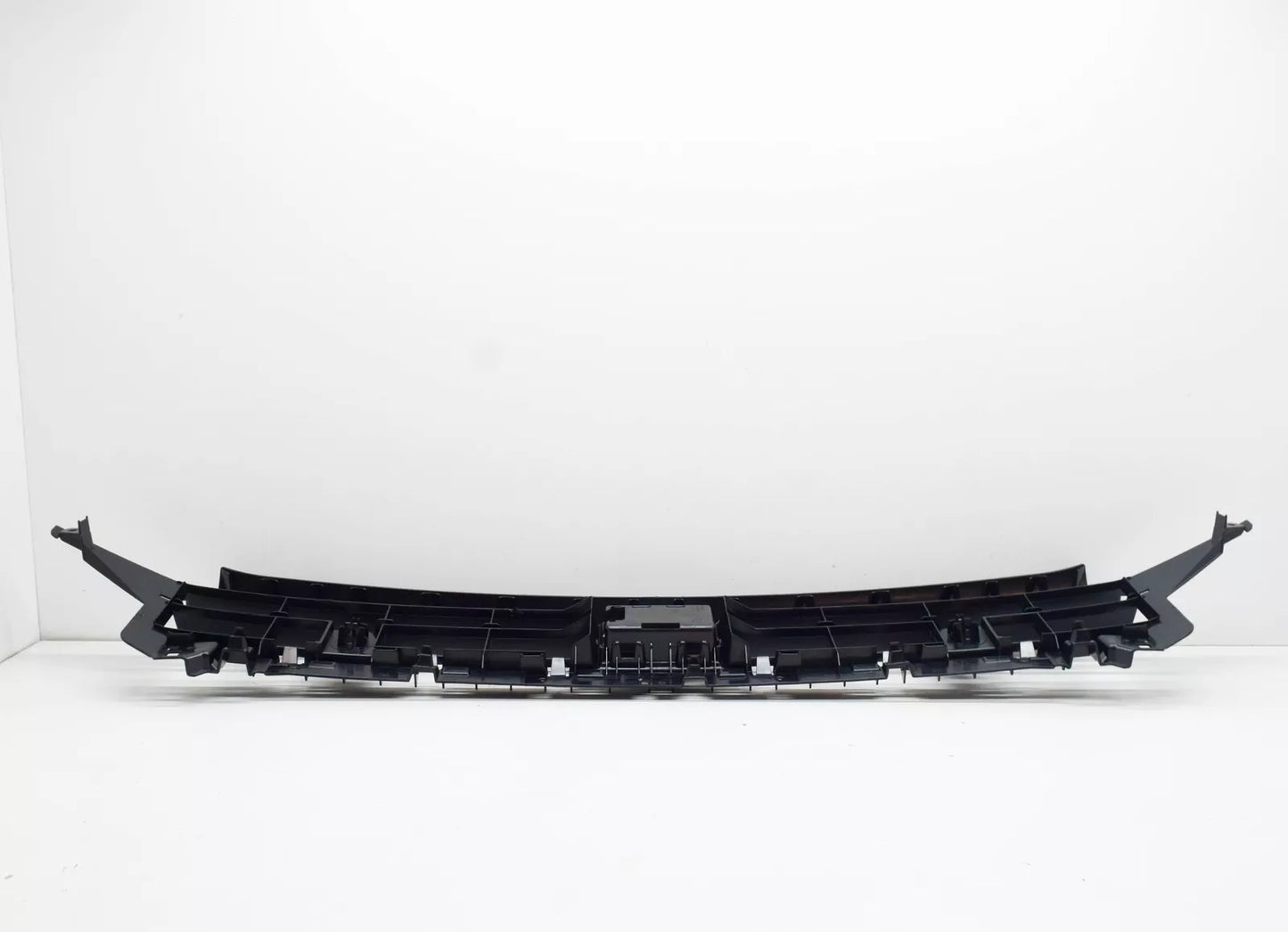 NEW AUDI Q3 F3 SPORTBACK FRONT BUMPER CENTER LOWER GRILLE 83A807683A9B9