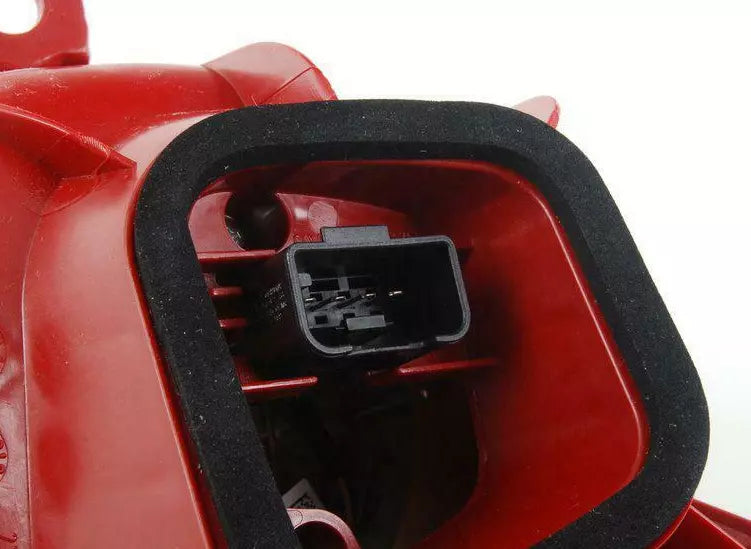 NEW VW PASSAT VARIANT B6 REAR LEFT OUTER TAILLIGHT 3C9945095N ORIGINAL