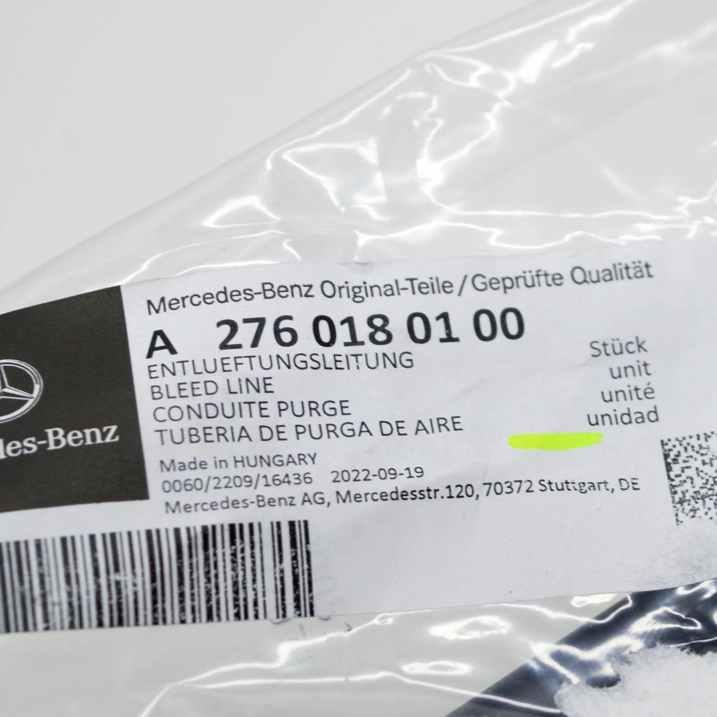 NEW MERCEDES-BENZ GLE W166 ENGINE VENTILATION TUBE A2760180100 ORIGINAL