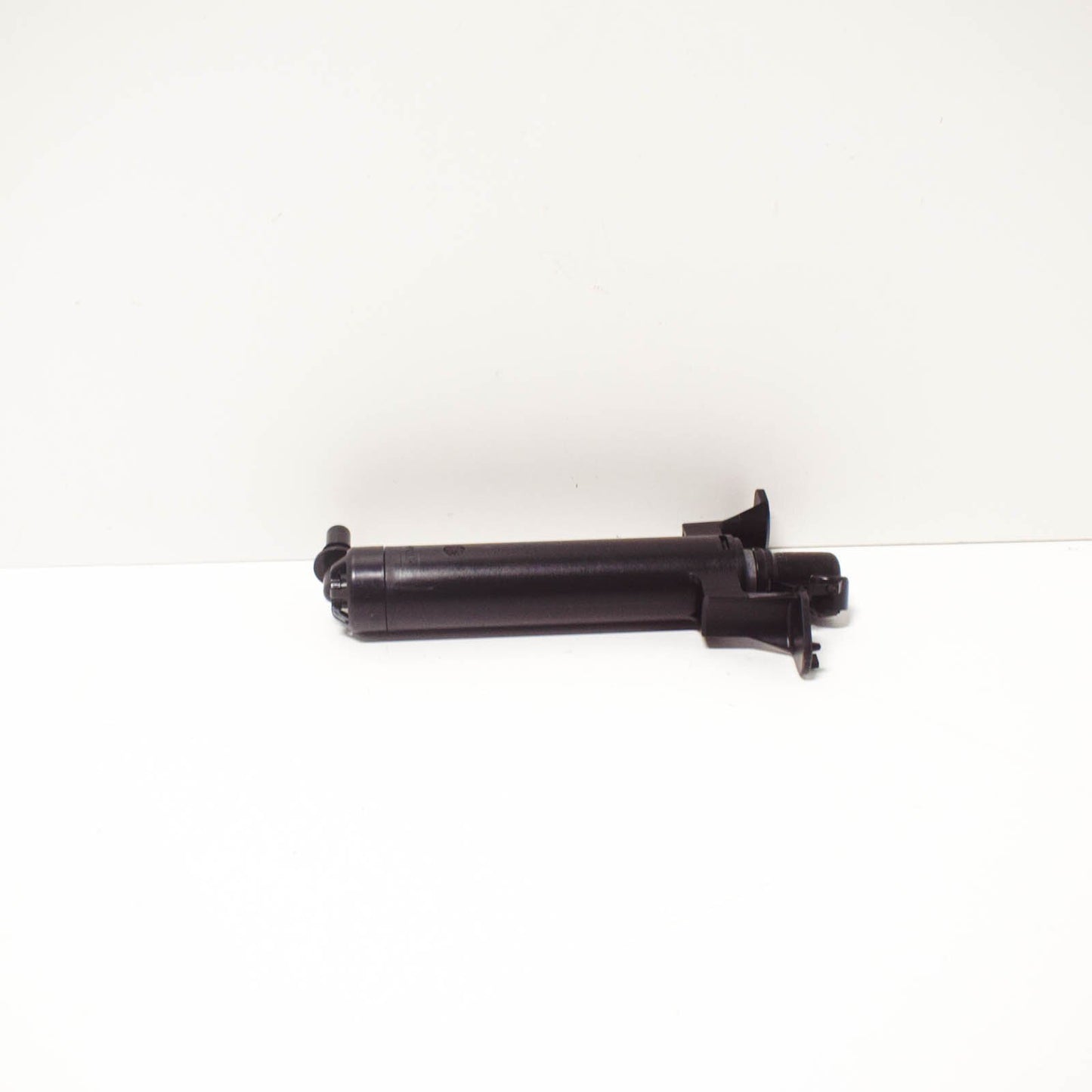 NEW AUDI A3 8V LEFT HEADLIGHT WASHER PUMP 8V0955101B ORIGINAL