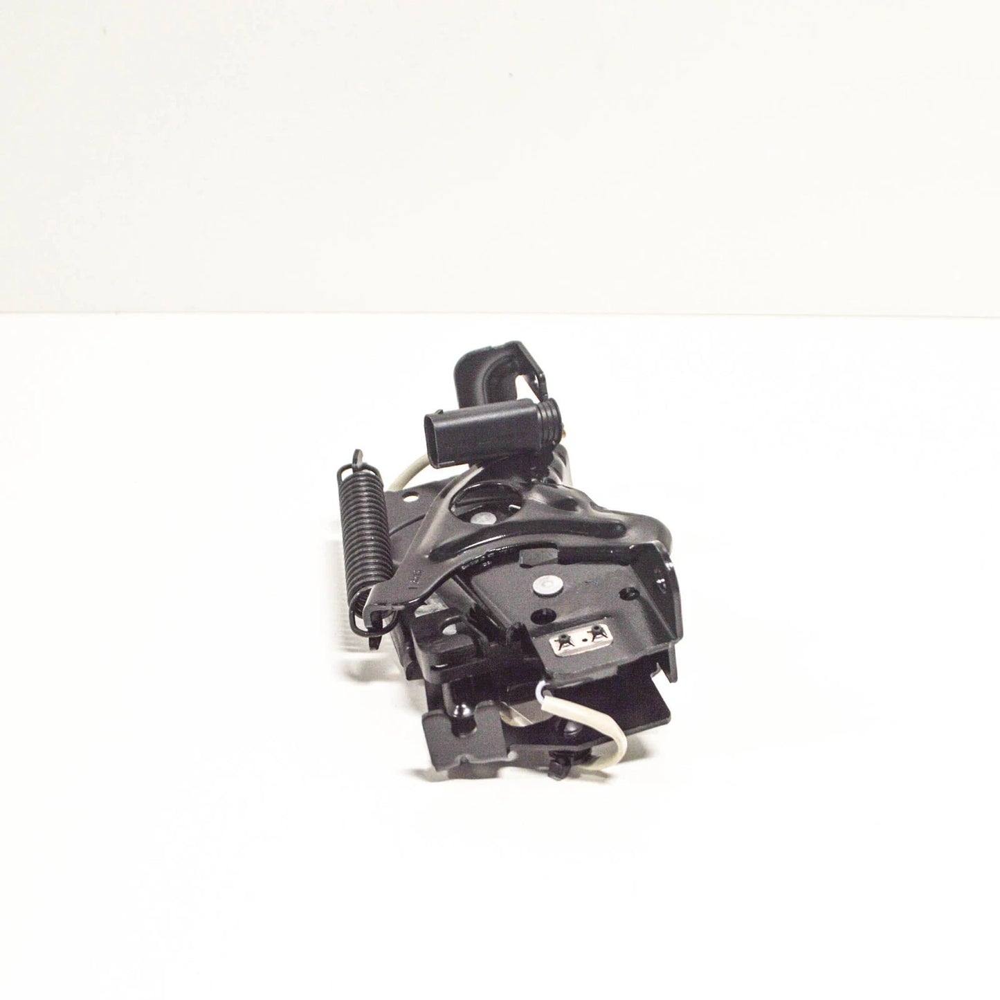 NEW BMW 2 GRAN TOURER F46 FRONT HOOD RIGHT LOCK 51237431370 ORIGINAL