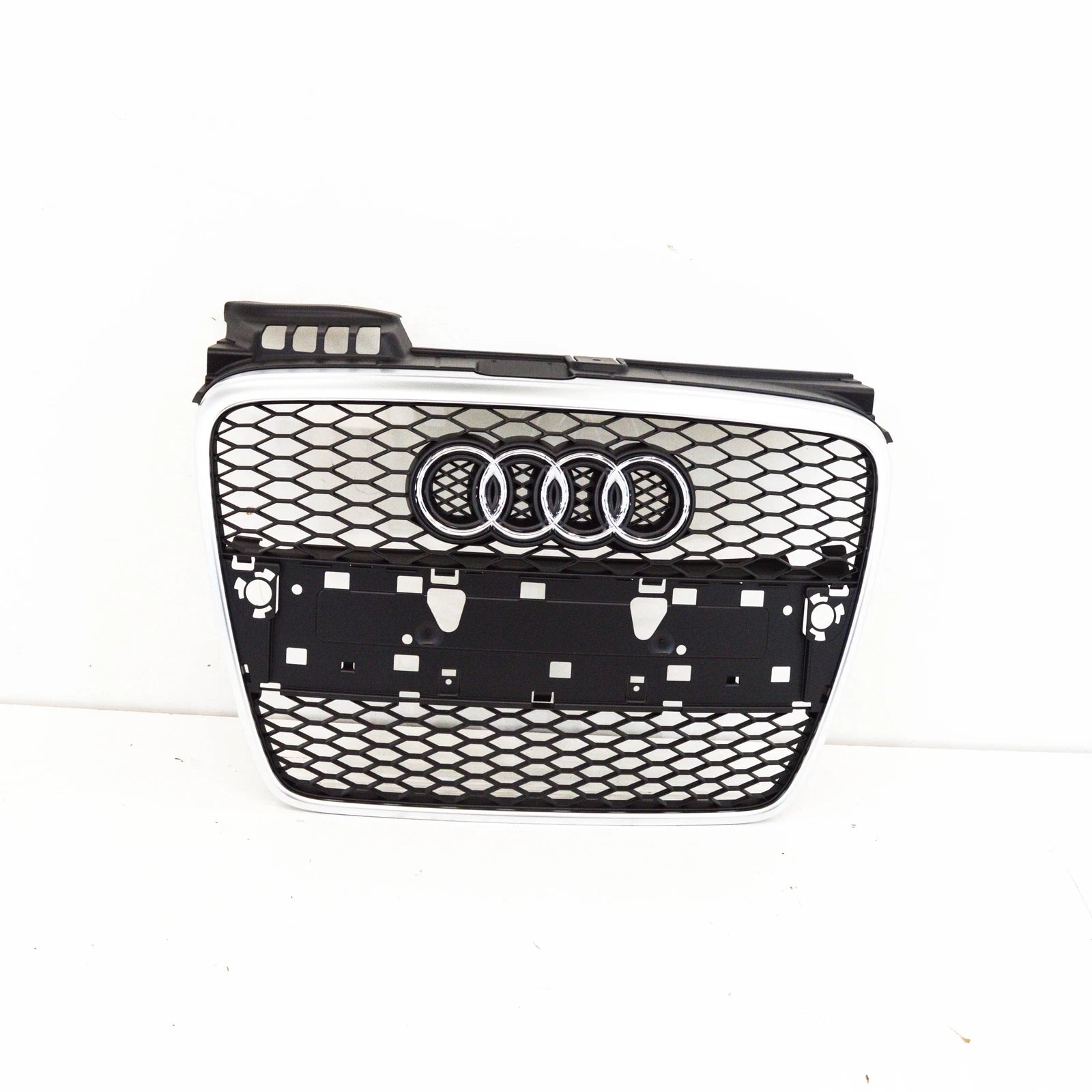 NEW AUDI RS4 CENTER FRONT RADIATOR GRILLE FRAME 8E0853651L3FZ 8E0-853-651-L-3FZ