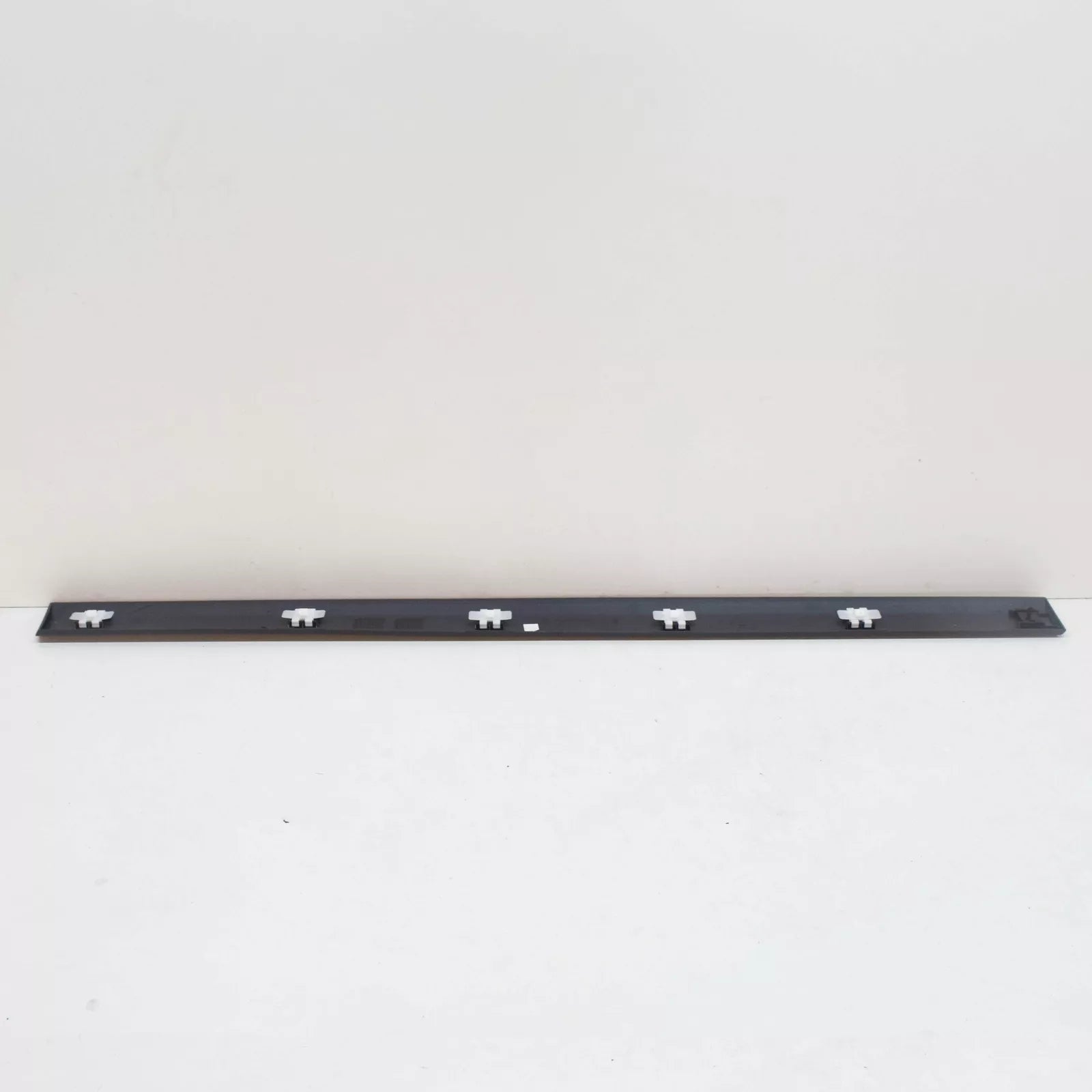 NEW MB VITO W639 LEFT SLIDING DOOR PROTECTIVE STRIP A63969010627G99