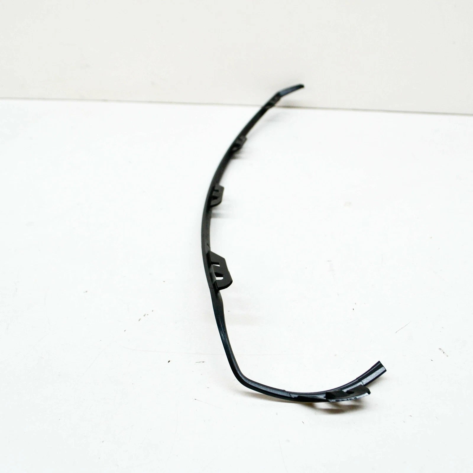 NEW MERCEDES-BENZ A-CLASS W176 FRONT BUMPER LEFT TRIM A1768851722 ORIGINAL