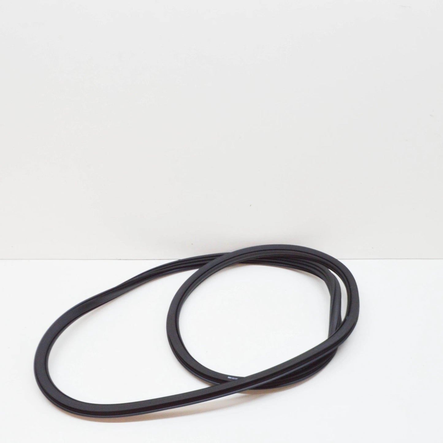 NEW AUDI A4 8W2,B9 FRONT INNER DOOR SEALING RUBBER 8W0831721C ORIGINAL