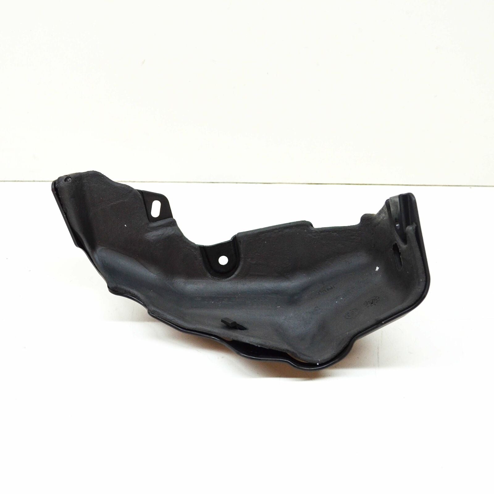 NEW MB E W212 ENGINE HIGH PRESSURE PUMP INSULATION HOUSING A2762200000 ORIGINAL