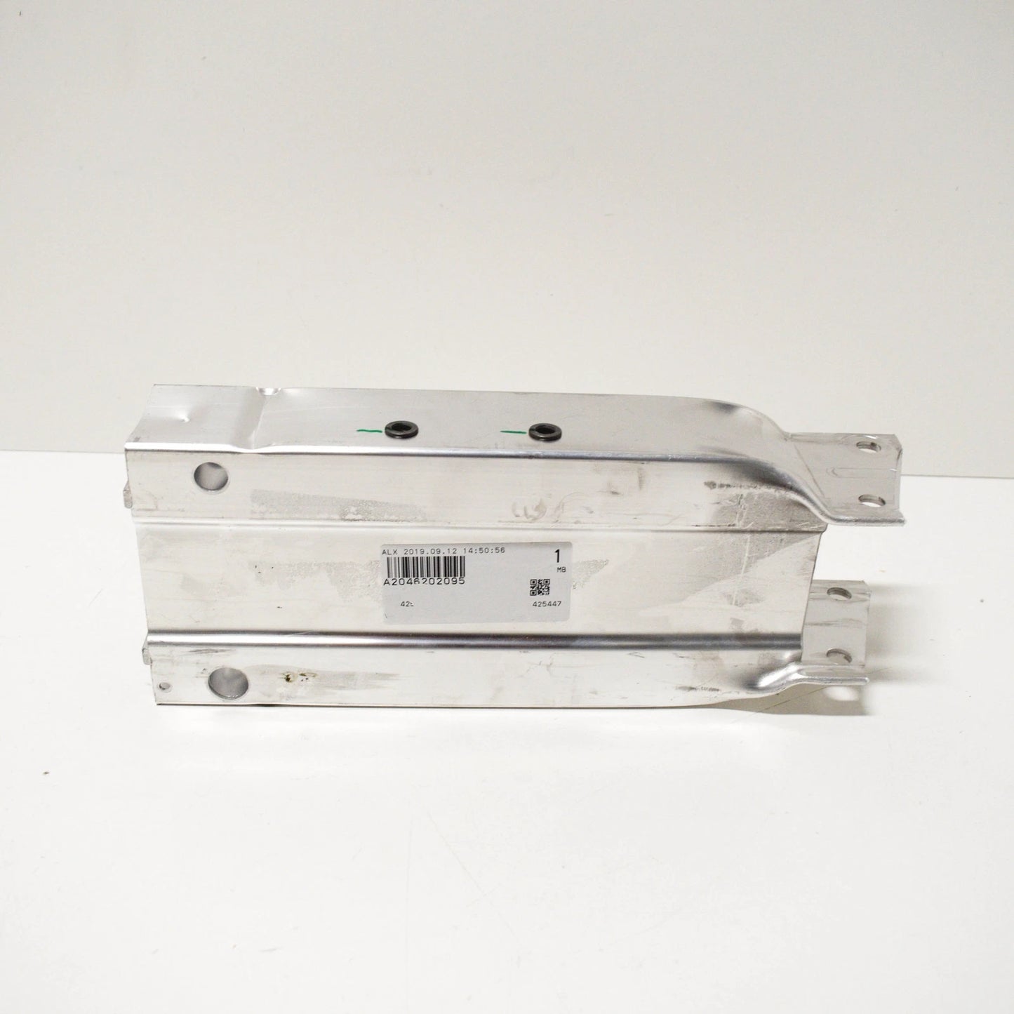 NEW MB C W204 AMG FRONT BUMPER RIGHT SHOCK IMPACT ABSORBER A2046202095 ORIGINAL