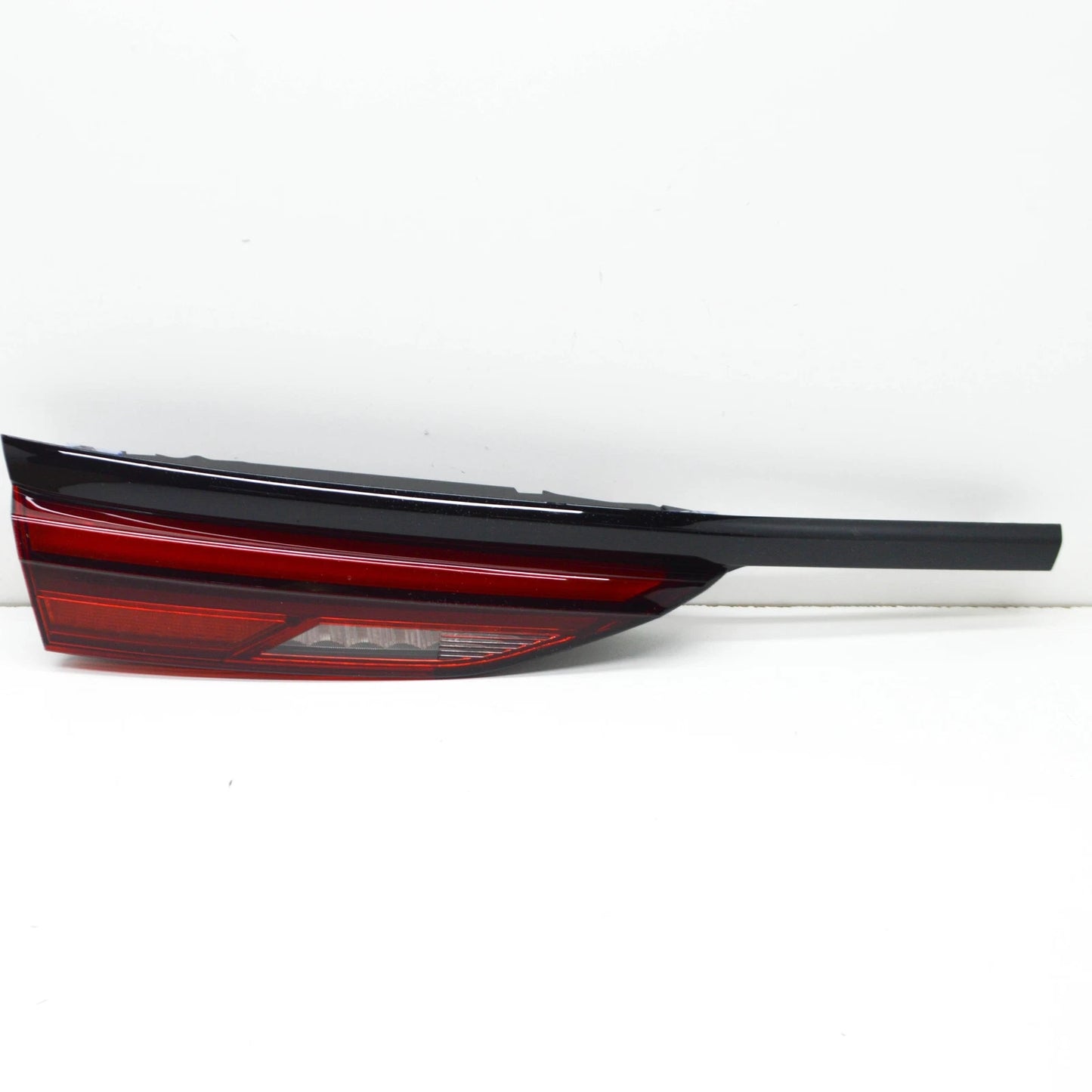 NEW BMW 2 GRAN COUPE F44 REAR LEFT TRUNK LED INNER LIGHT LHD 63217465469