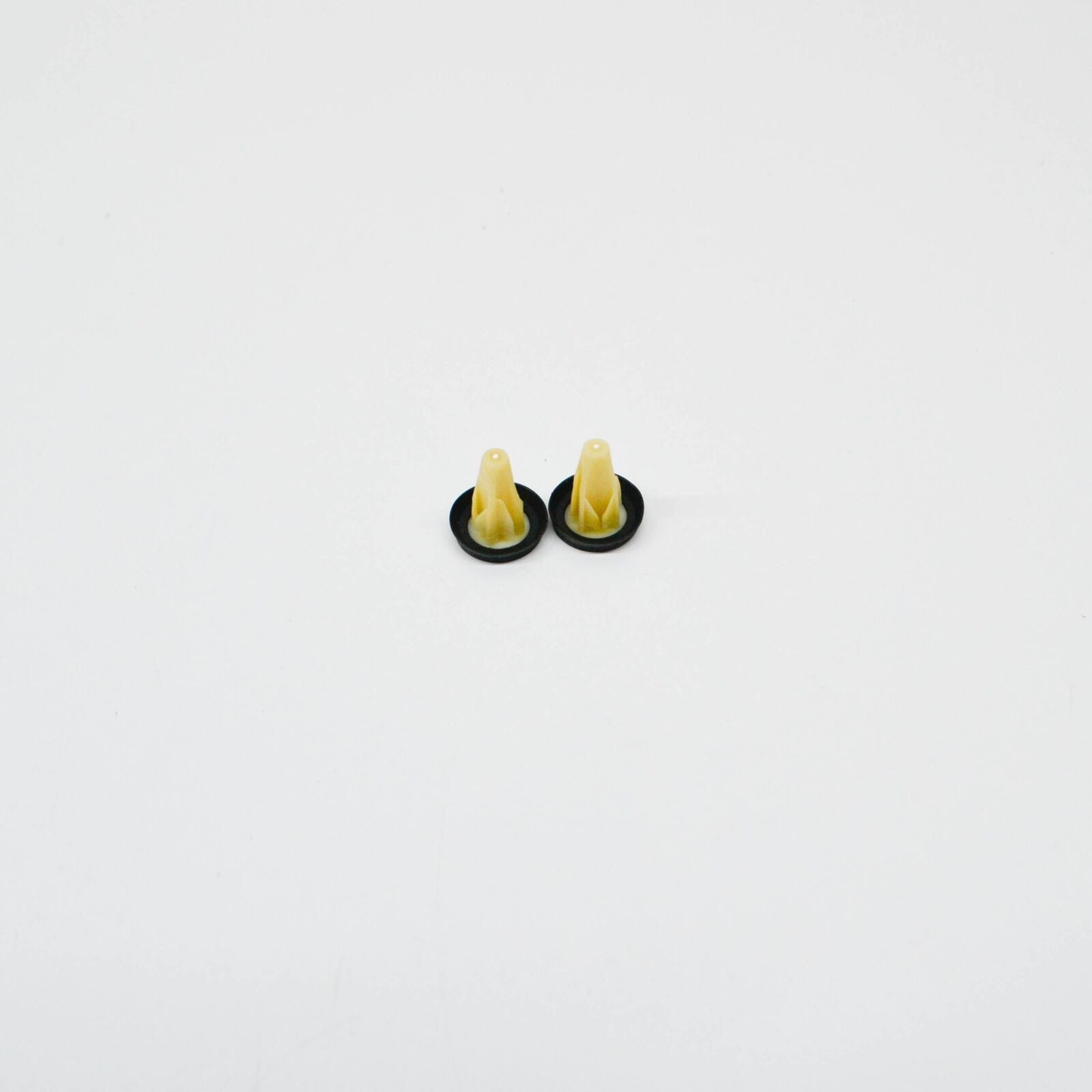 new ford fiesta mk7 licence plate anti rattle pad insulator nut 1766938 original