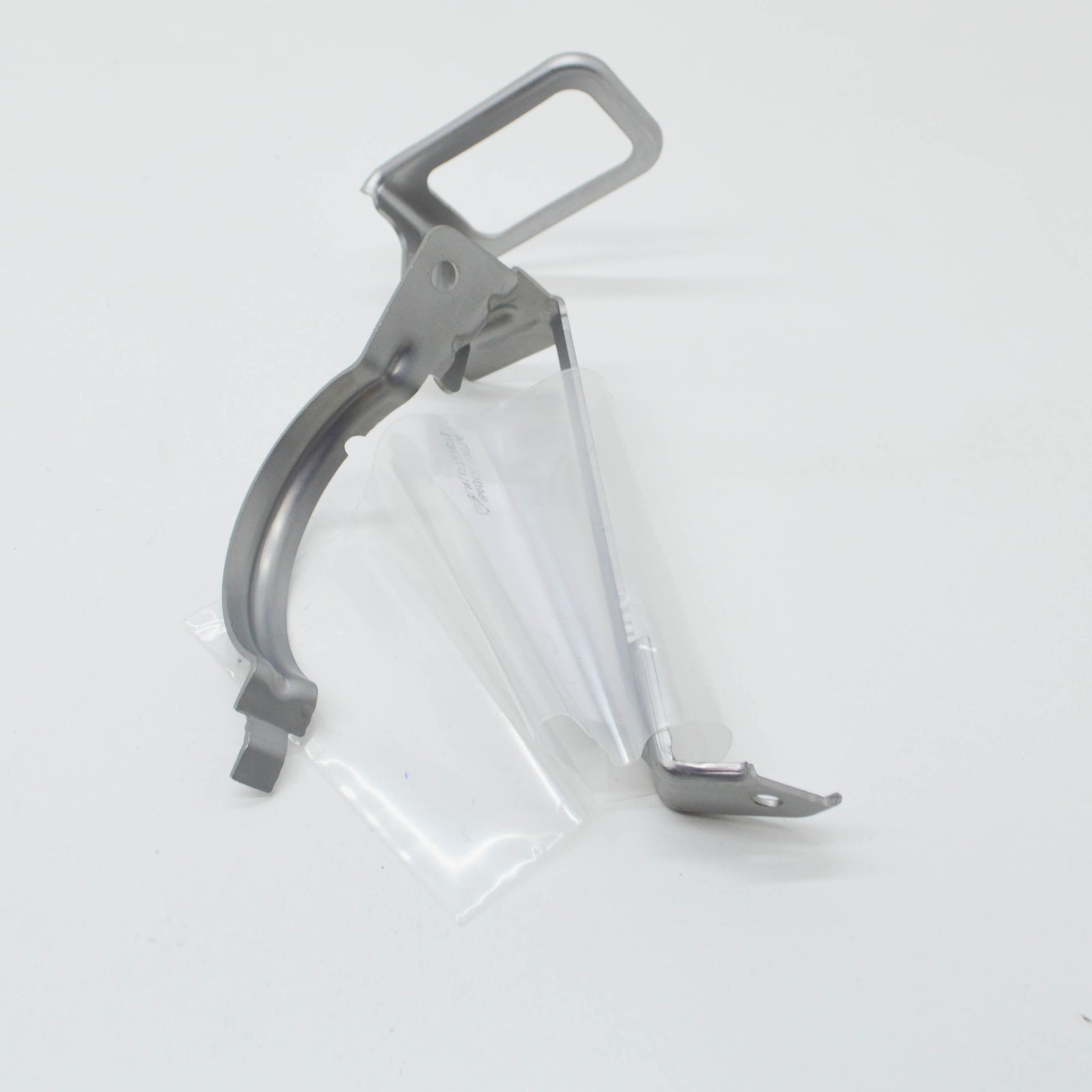 NEW MERCEDES-BENZ C W205 BATTERY COOLING SYSTEM REAR BRACKET A2055011920