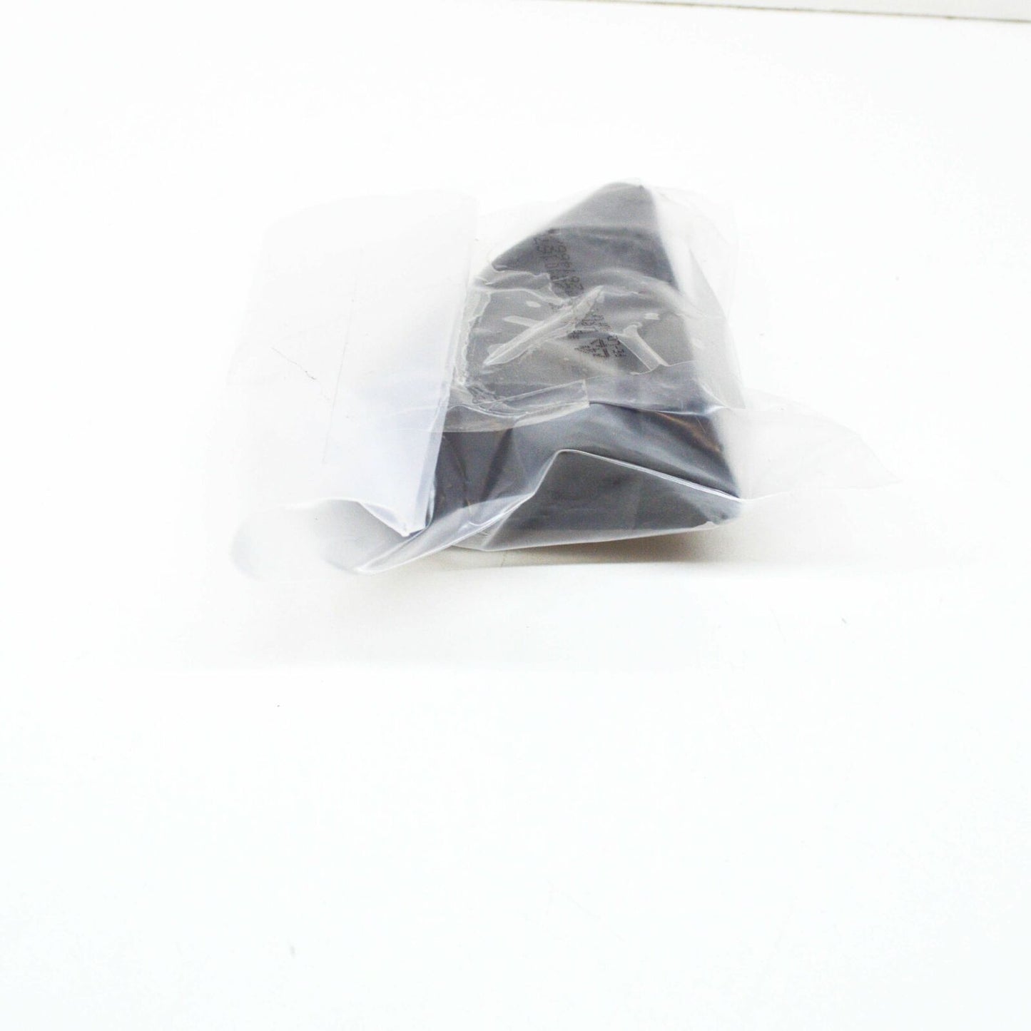 NEW MB E W211 FRONT RIGHT DOOR MIRROR TRIANGLE INSIDE GASKET A2117250298