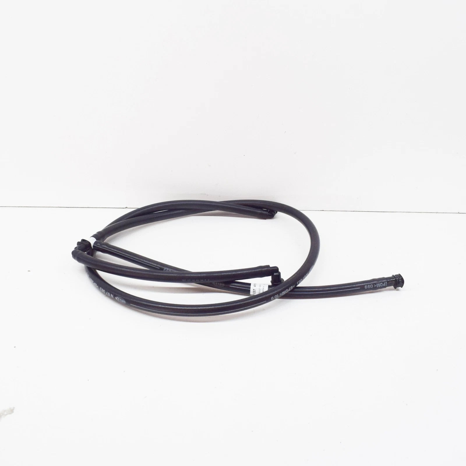 NEW BMW Z4 COUPE E86 HEADLIGHT CLEANING SYSTEM HOSE 61677037416 7037416 ORIGINAL