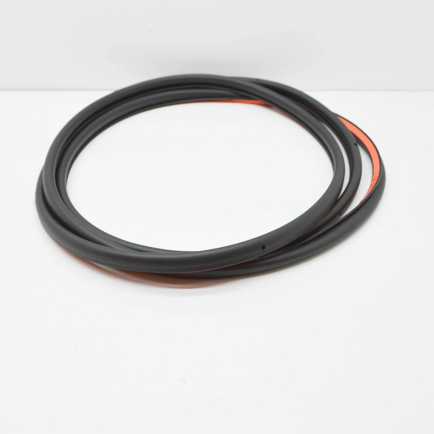 NEW AUDI Q5 8R SPORTBACK REAR LEFT DOOR OUTER SEAL RUBBER 8R0839911L