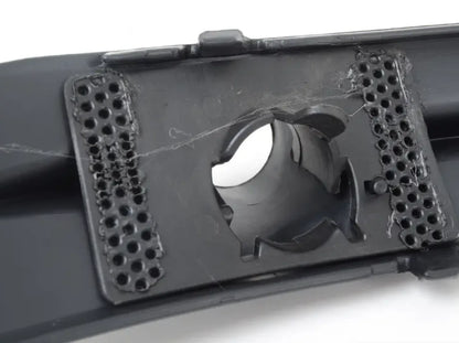 NEW BMW 3 E46 LOWER REAR BUMPER TRIM CENTER 8222610 51128222610 ORIGINAL