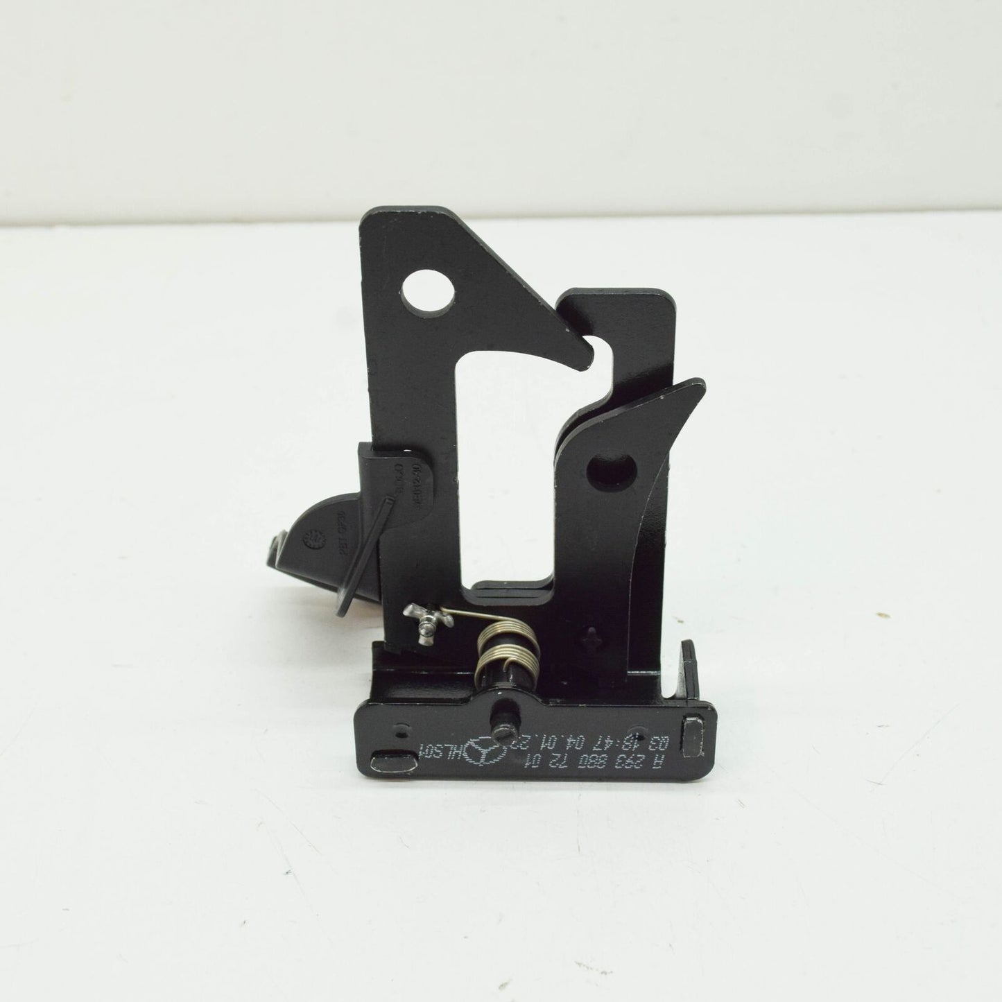 NEW MERCEDES-BENZ EQC FRONT BONNET HOOD RETAINING HOOK A2938807201 ORIGINAL