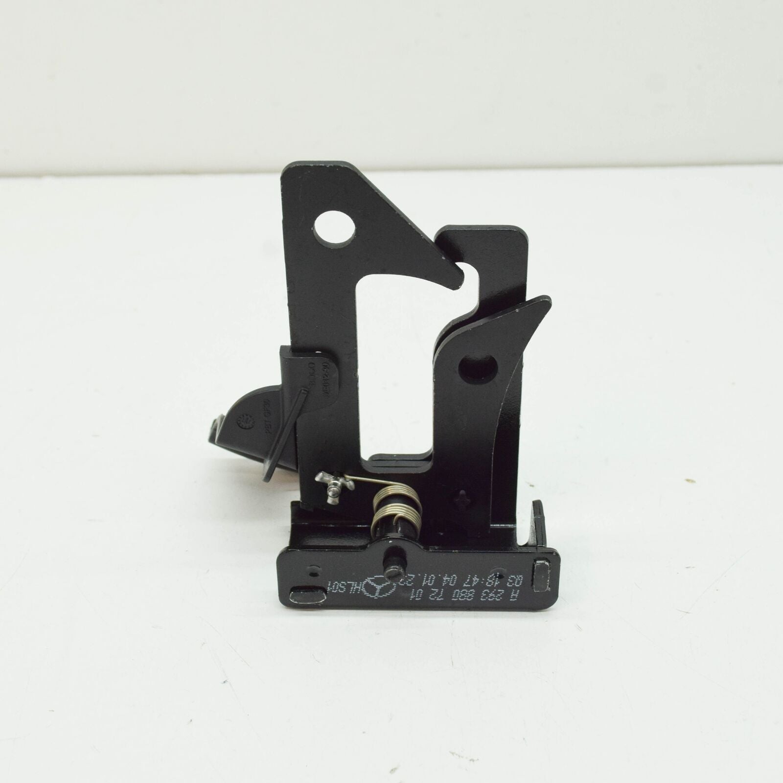 NEW MERCEDES-BENZ EQC FRONT BONNET HOOD RETAINING HOOK A2938807201 ORIGINAL