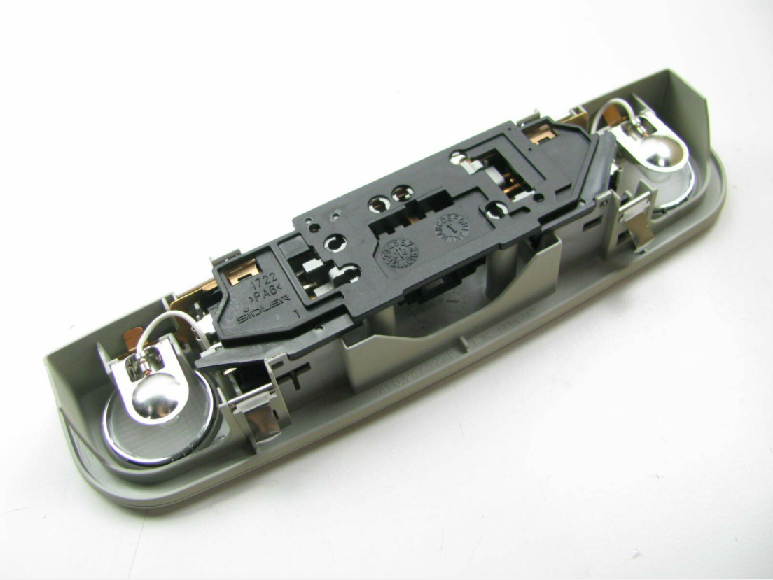 NEW AUDI Q7 4L FRONT INTERIOR LIGHTING 4L0947111BU57 4L0947111B U57 ORIGINAL