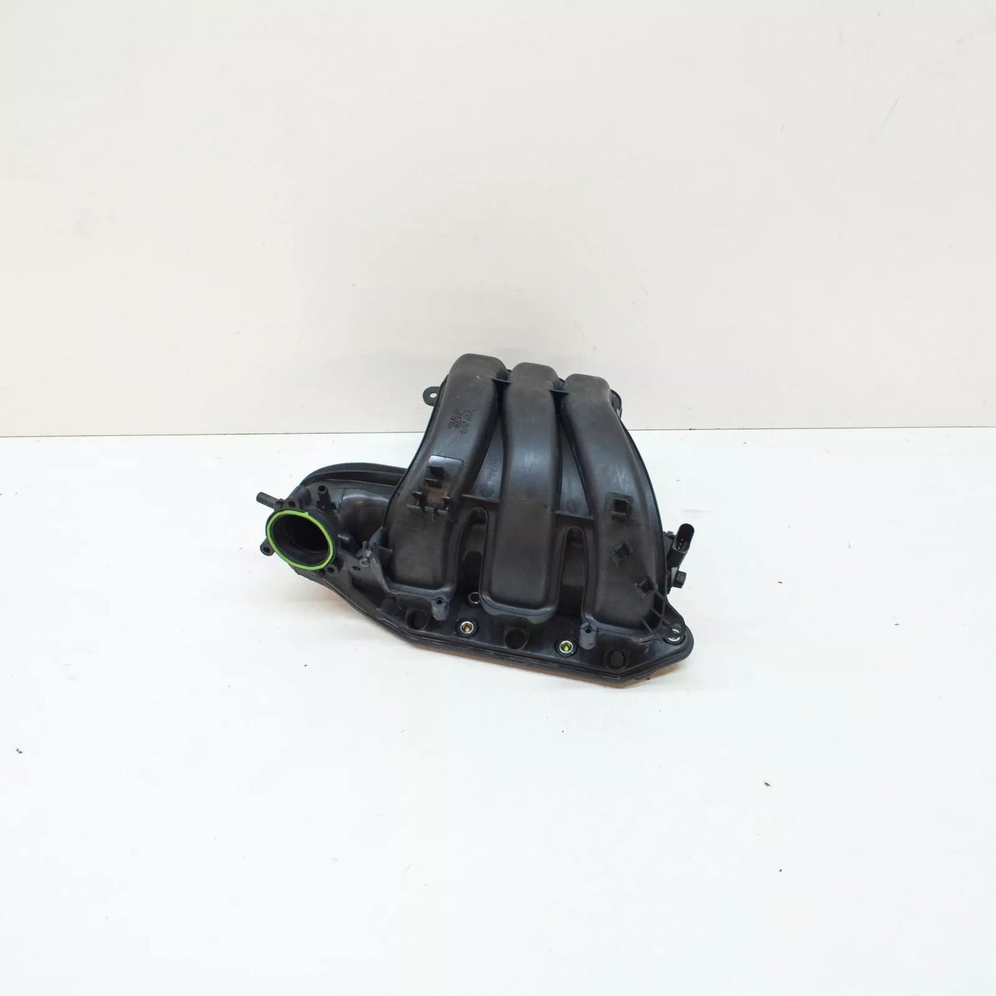 NEW VOLKSWAGEN UP INTAKE MANIFOLD 04C133201Q ORIGINAL