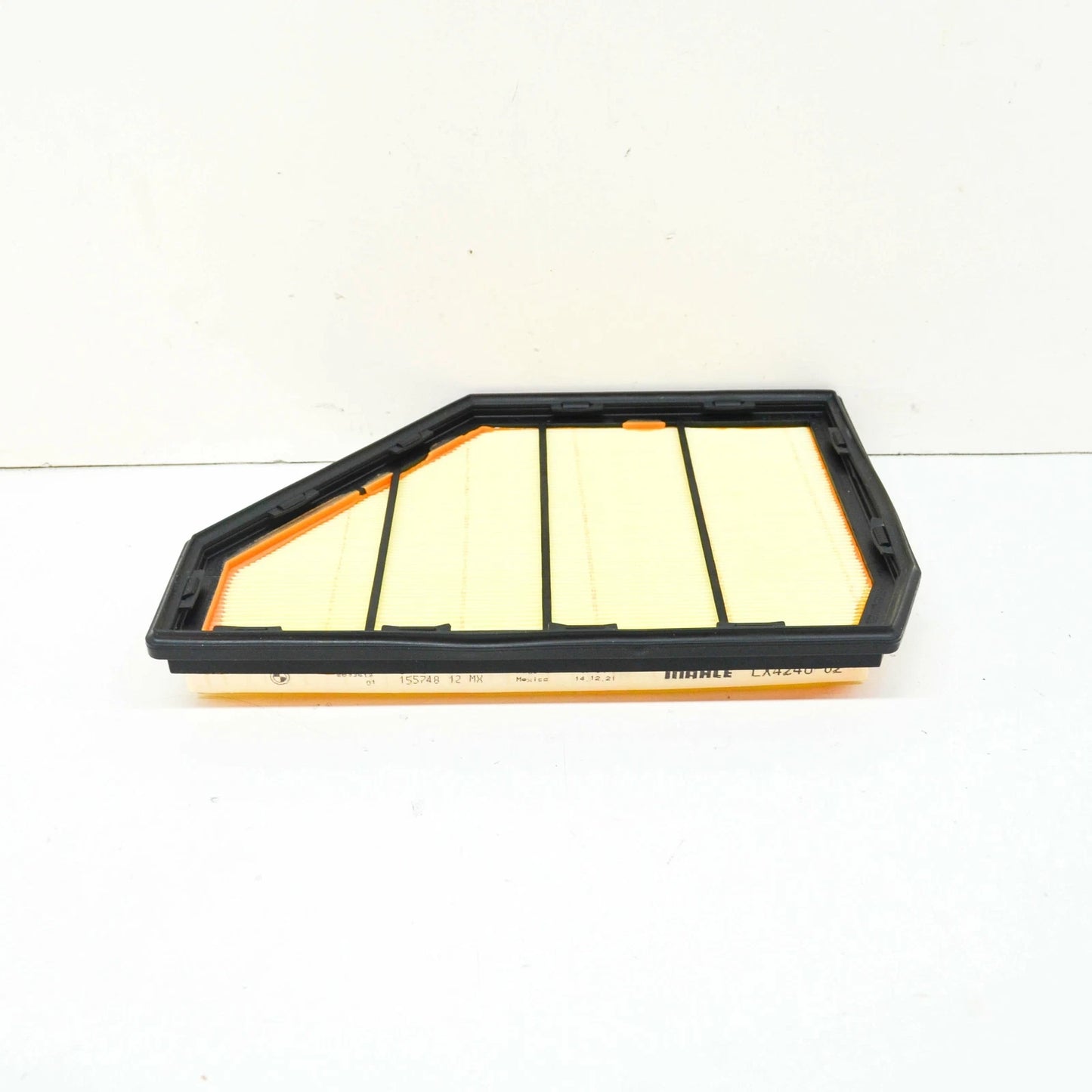 NEW BMW X5 G05 ENGINE AIR FILTER ELEMENT ZYL. 5-8 13718693612 ORIGINAL