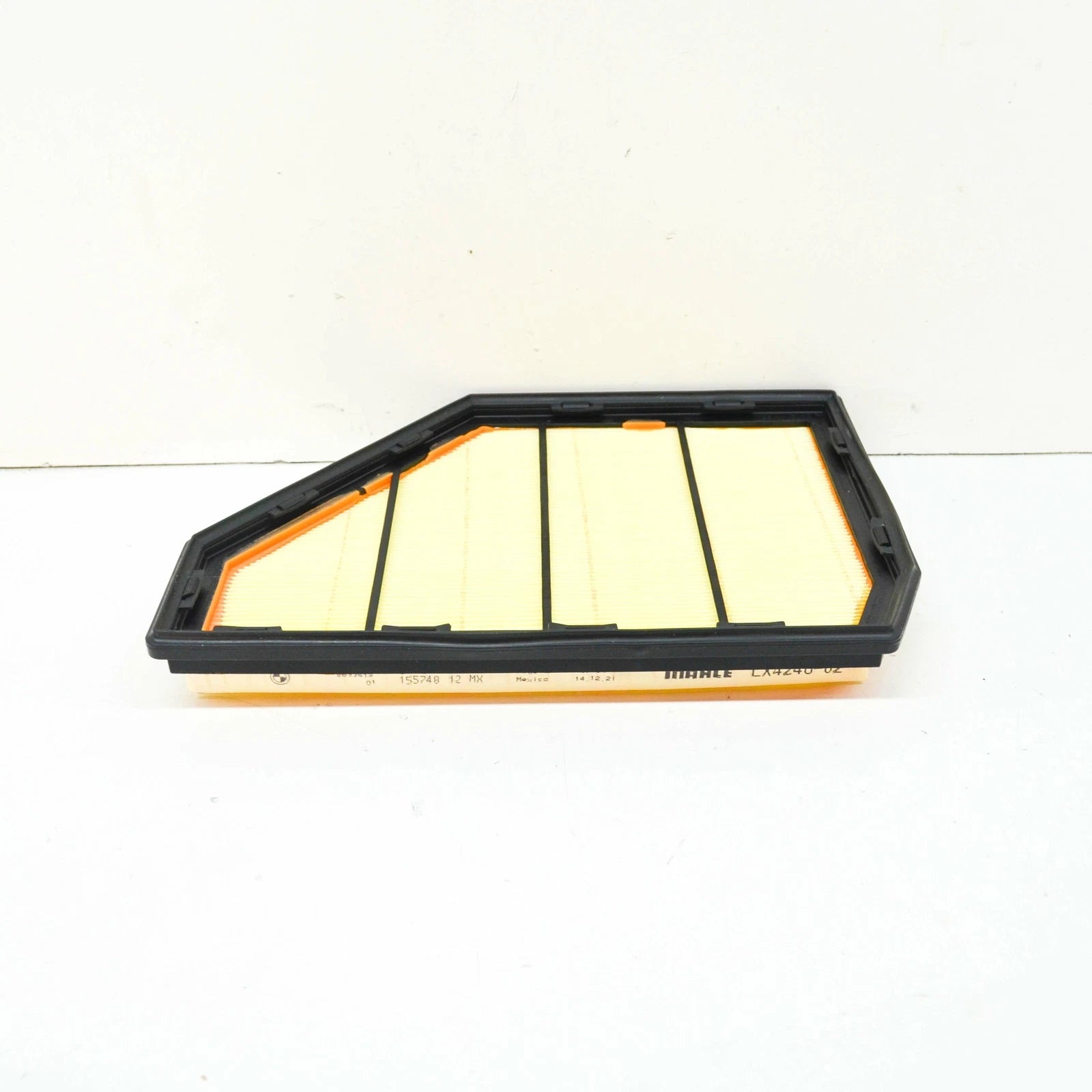 NEW BMW X5 G05 ENGINE AIR FILTER ELEMENT ZYL. 5-8 13718693612 ORIGINAL