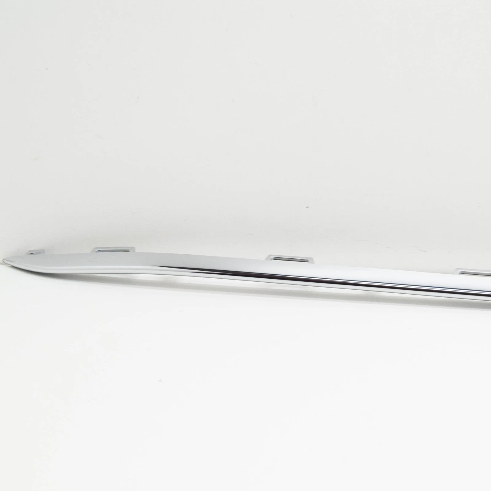 NEW MERCEDES-BENZ B W246 FRONT BUMPER BOTTOM TRIM STRIP A2468852321 ORIGINAL