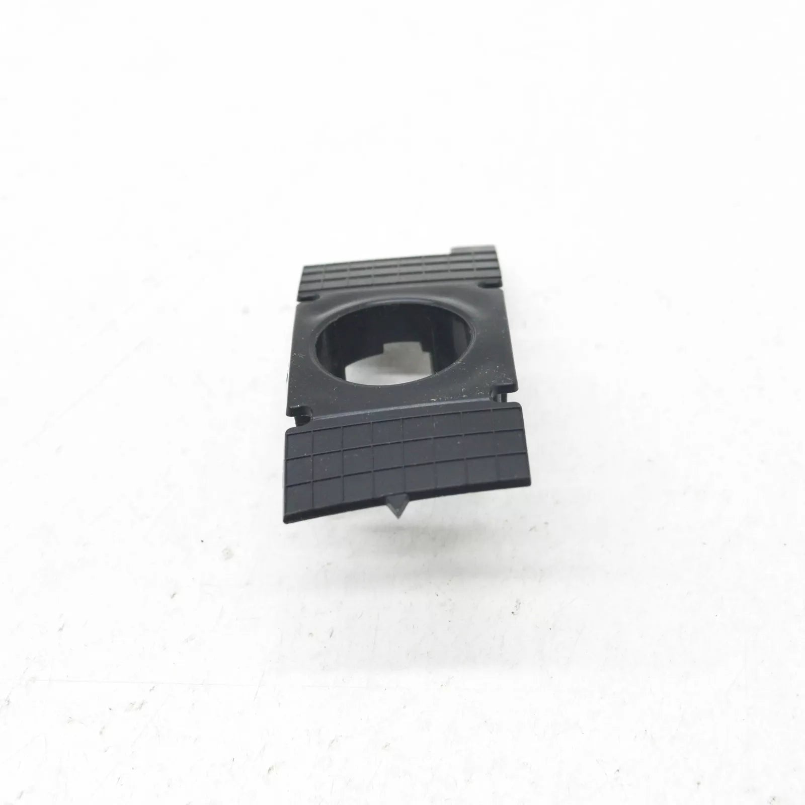 NEW VW TIGUAN ALLSPACE AD MK2 REAR RIGHT PARK SENSOR BRACKET 5NL919492 ORIGINAL