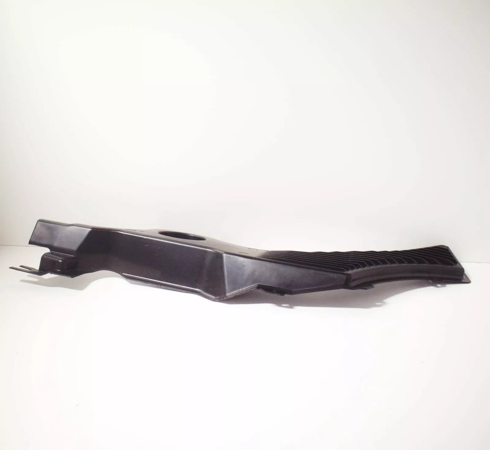 NEW AUDI Q5 8R CENTRE RIGHT UNDERBODY TRIM 8R0825216A