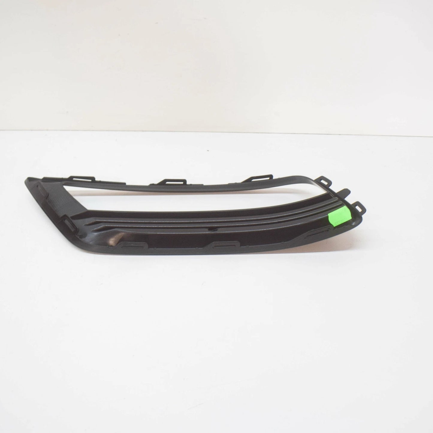 NEW VW GOLF MK7 FRONT BUMPER RIGHT LOWER GRILLE R-LINE 5G0853666G041