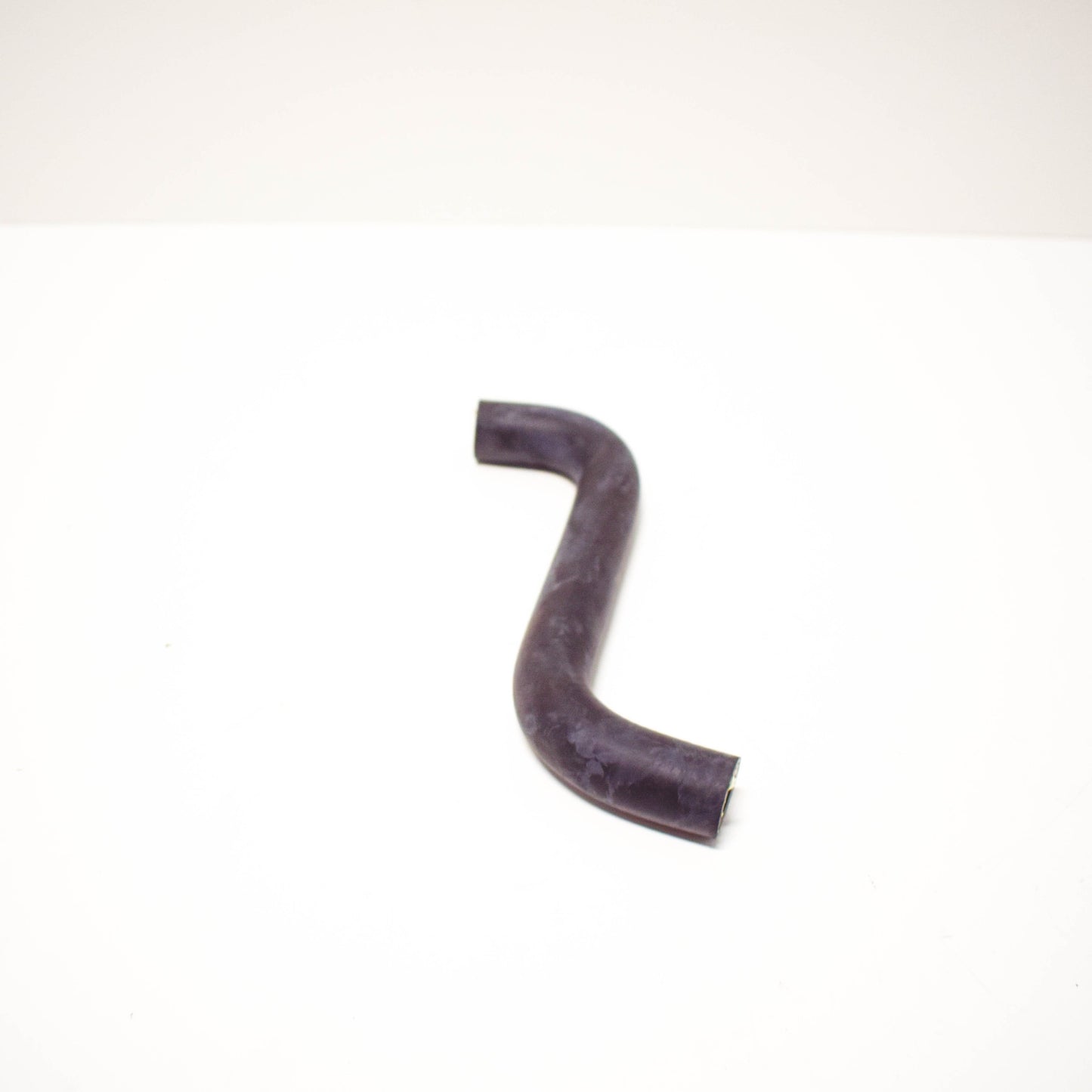 new bmw 3 e30 cooling system water hose 11531285919 original